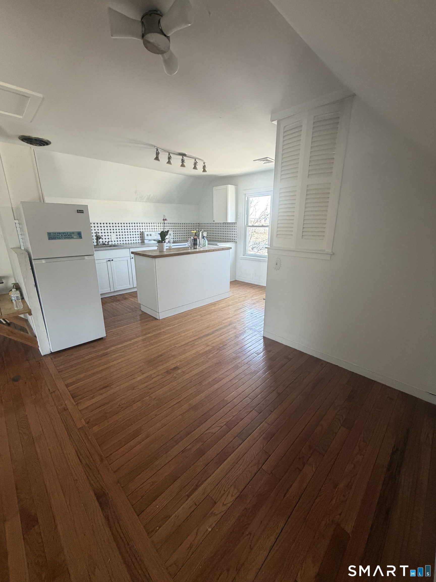 178 Sherman Avenue 3