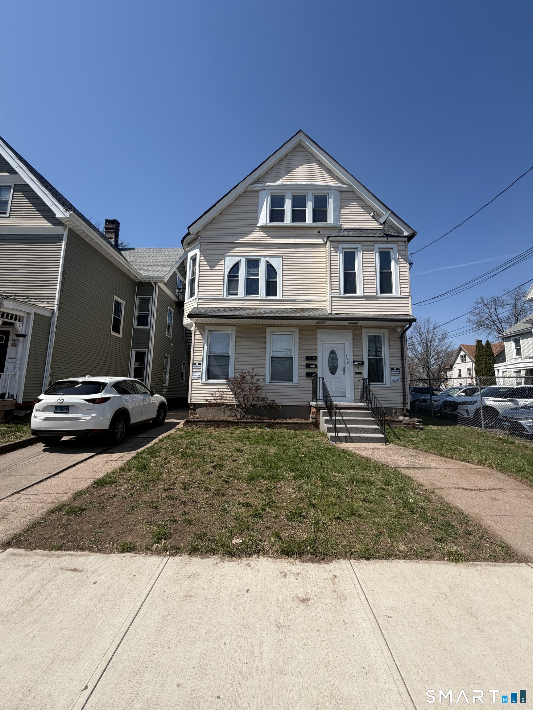 178 Sherman Avenue 3