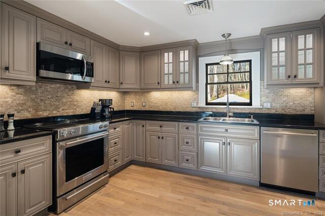 192 New Canaan Road