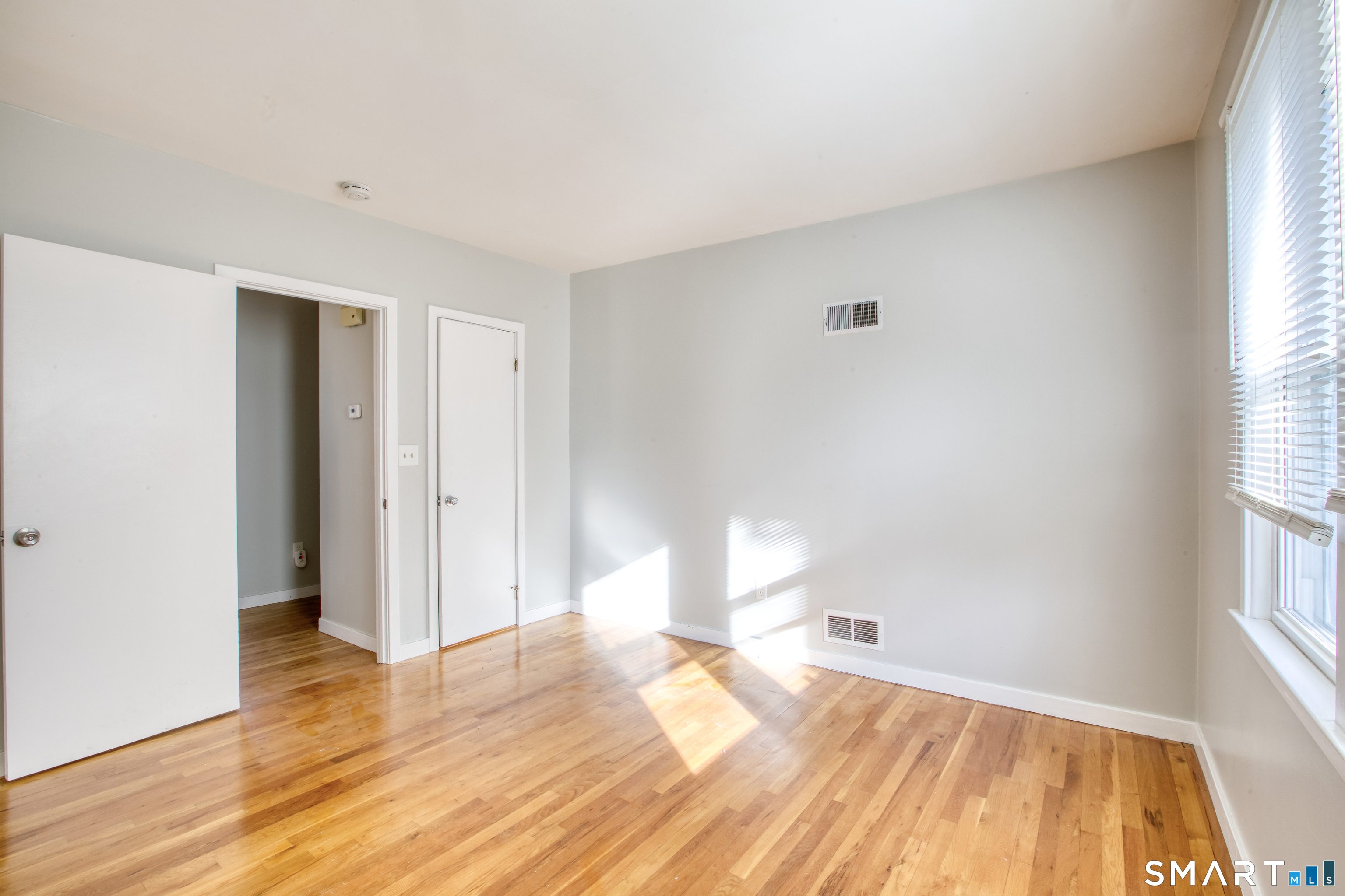 24 Hollow Wood Lane