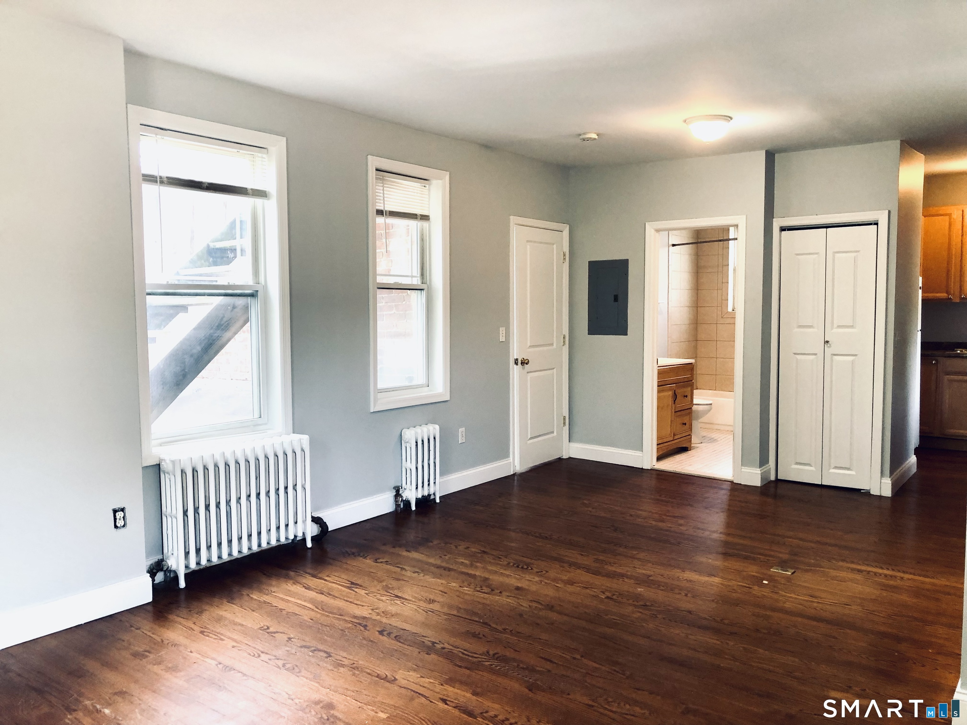 20 Hoyt Street 4