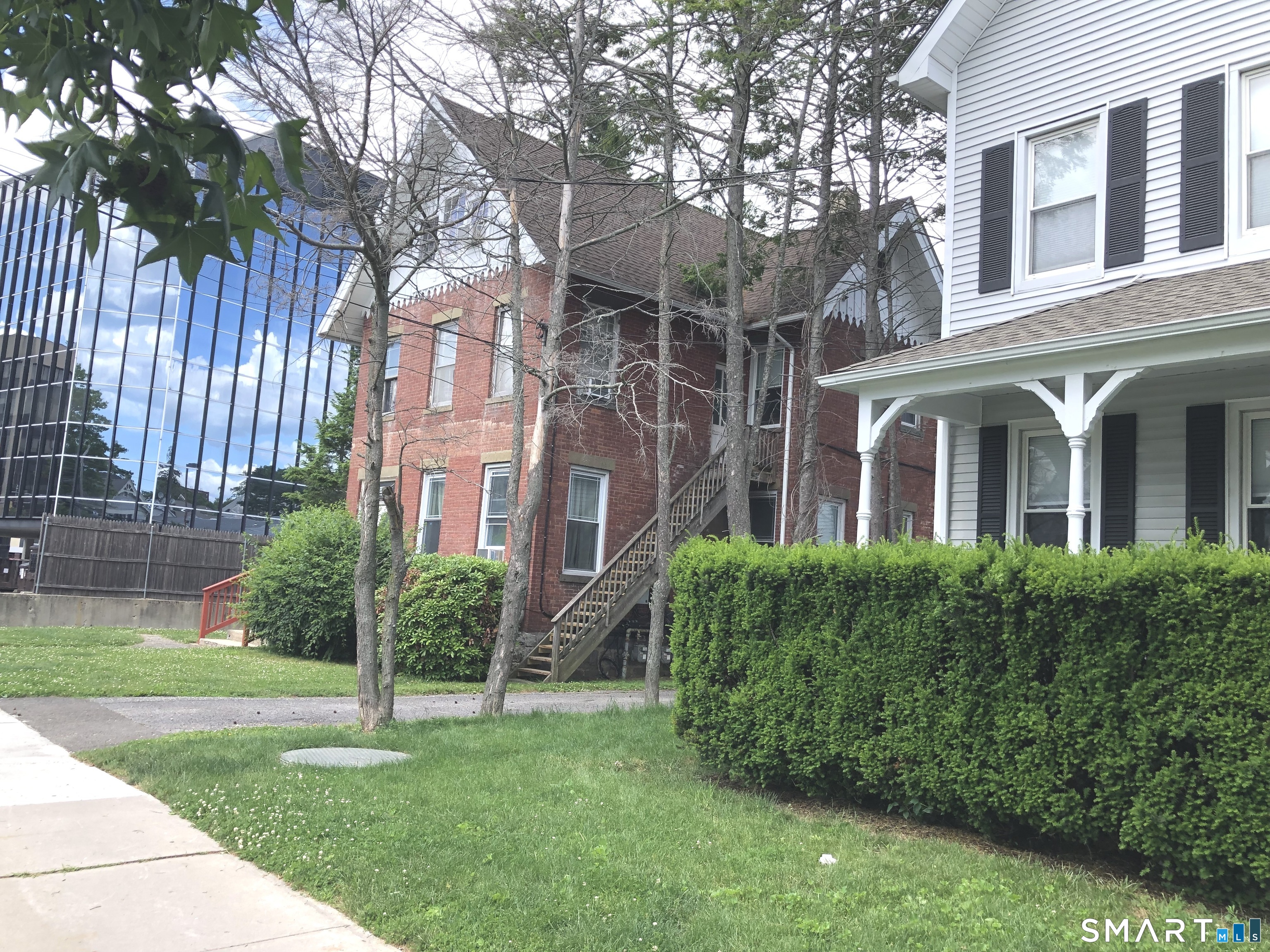 20 Hoyt Street 4