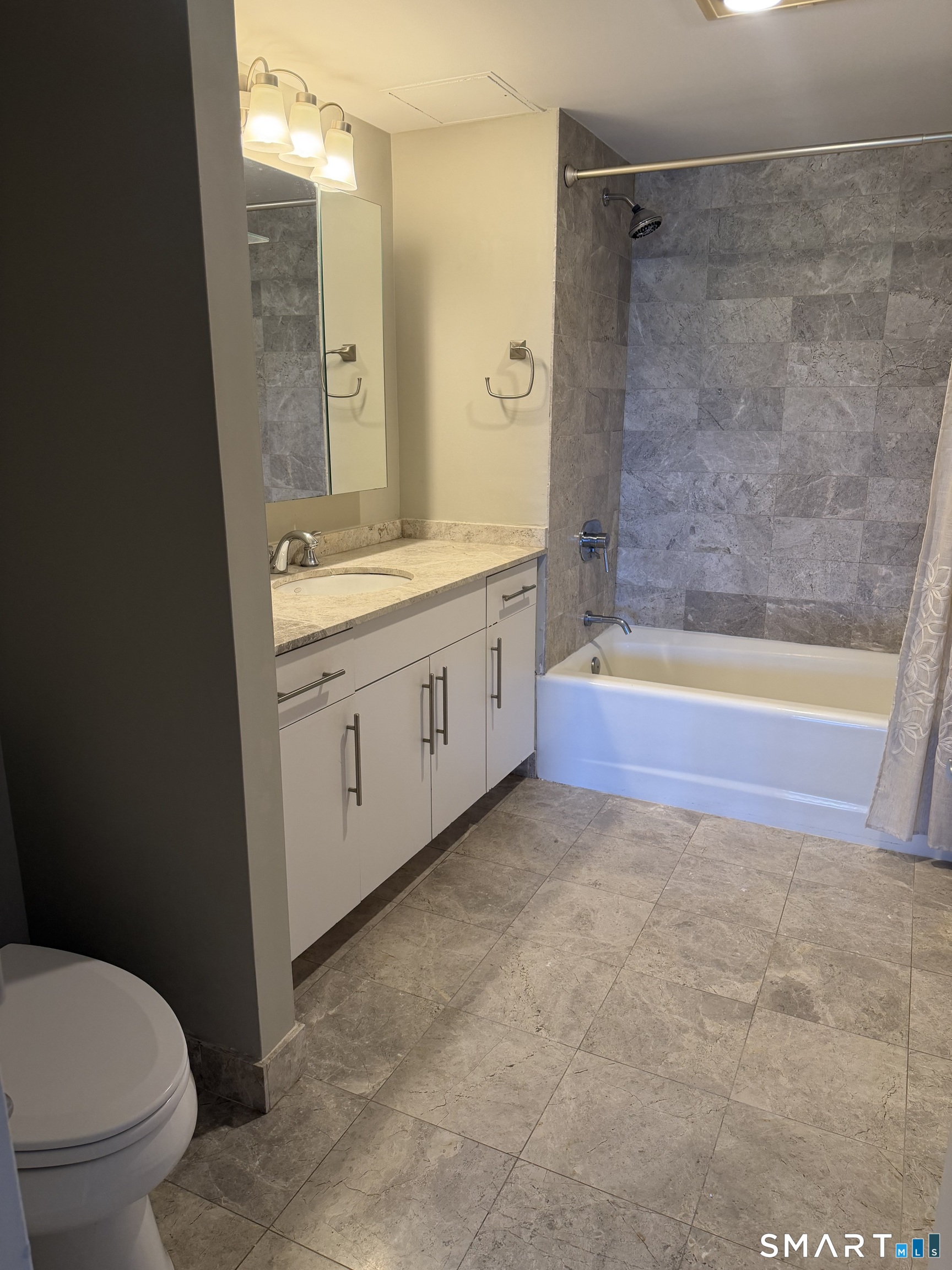 25 Forest Street 7F