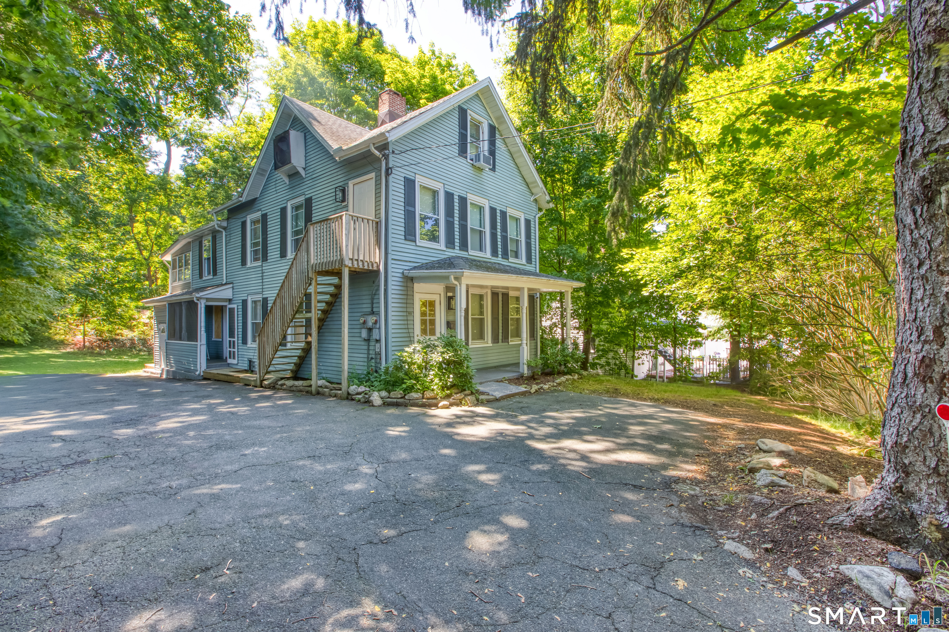 115 Wilton Road Unit: 1 (front 1st floor)