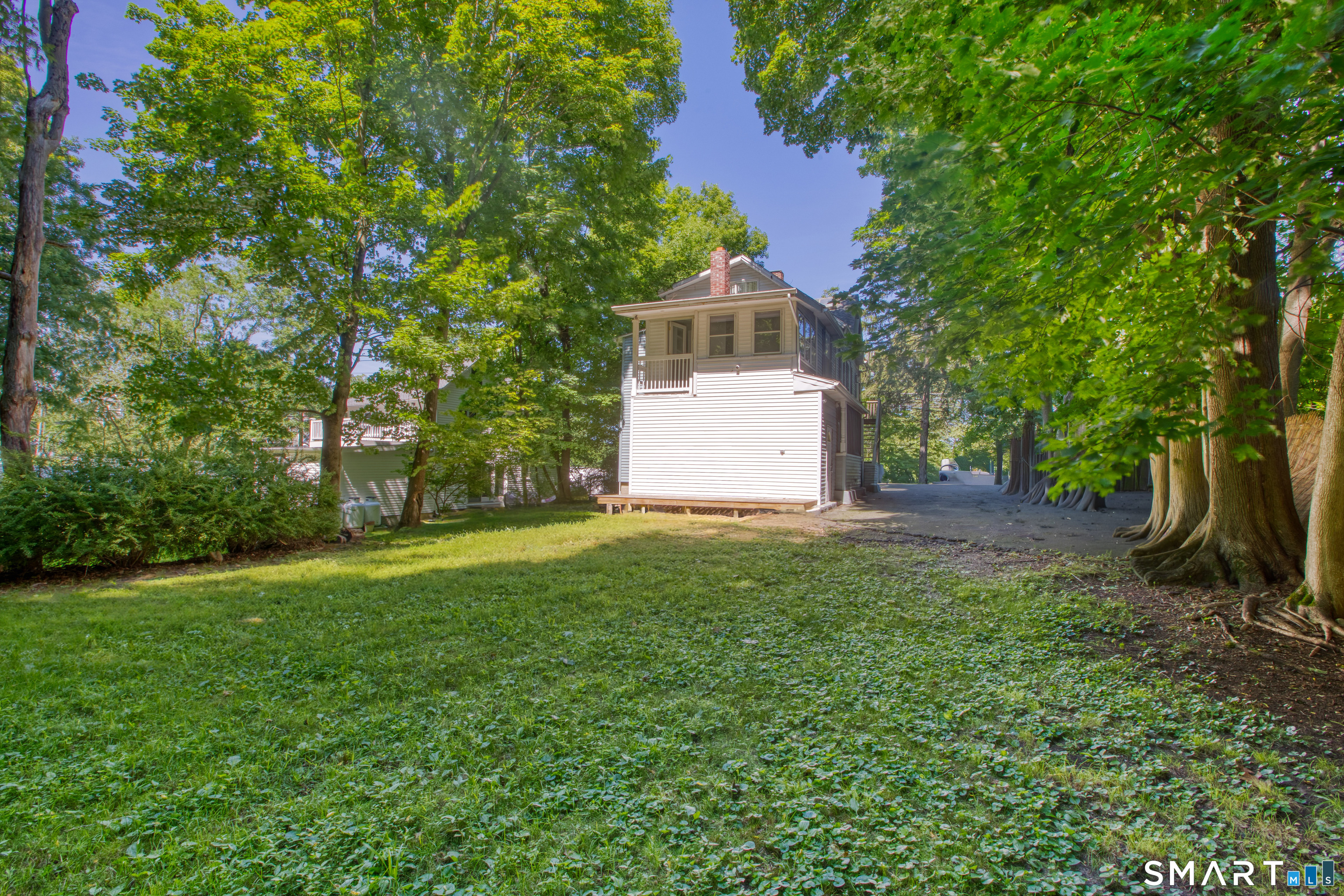 115 Wilton Road Unit: 1 (front 1st floor)