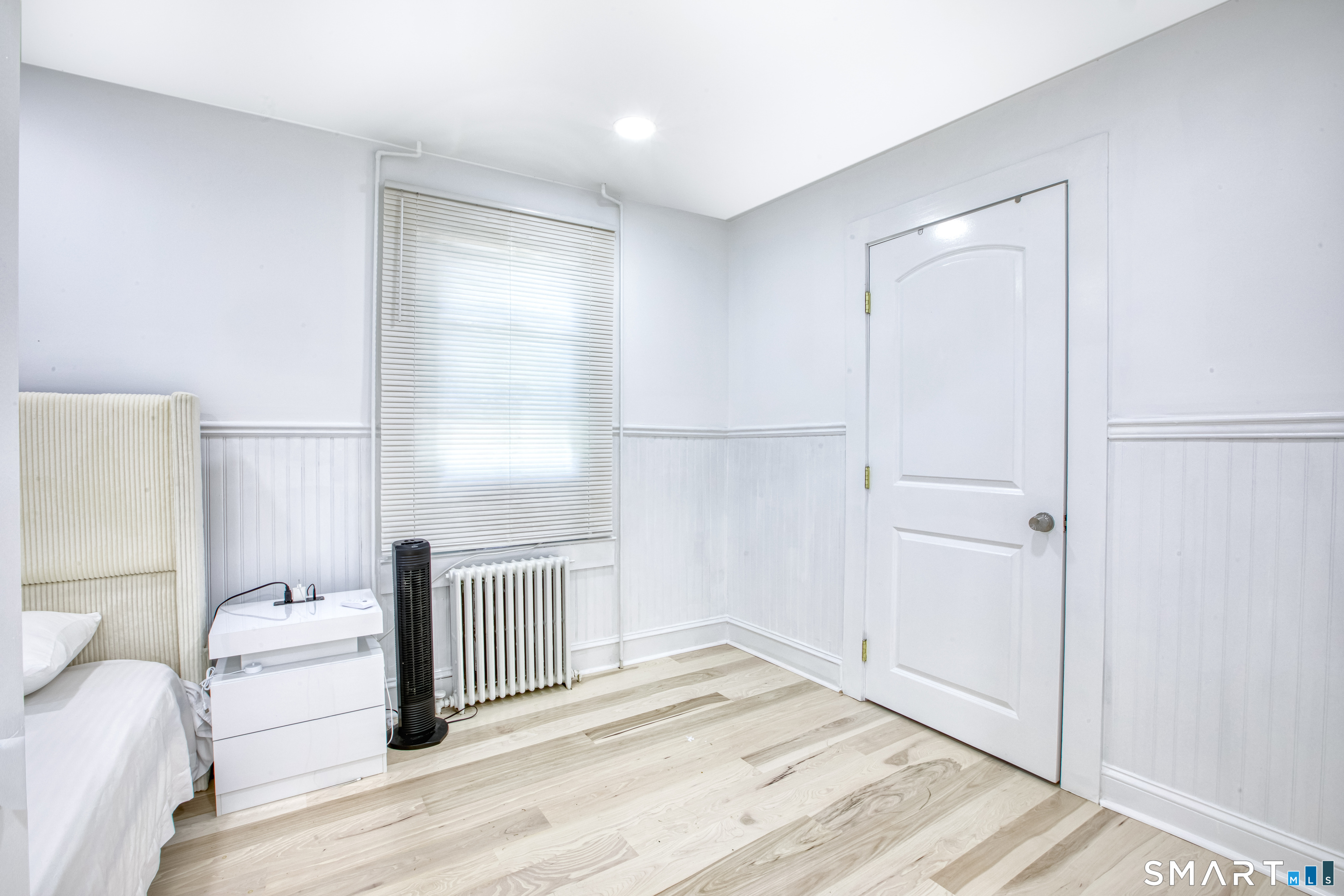 115 Wilton Road Unit: 1 (front 1st floor)