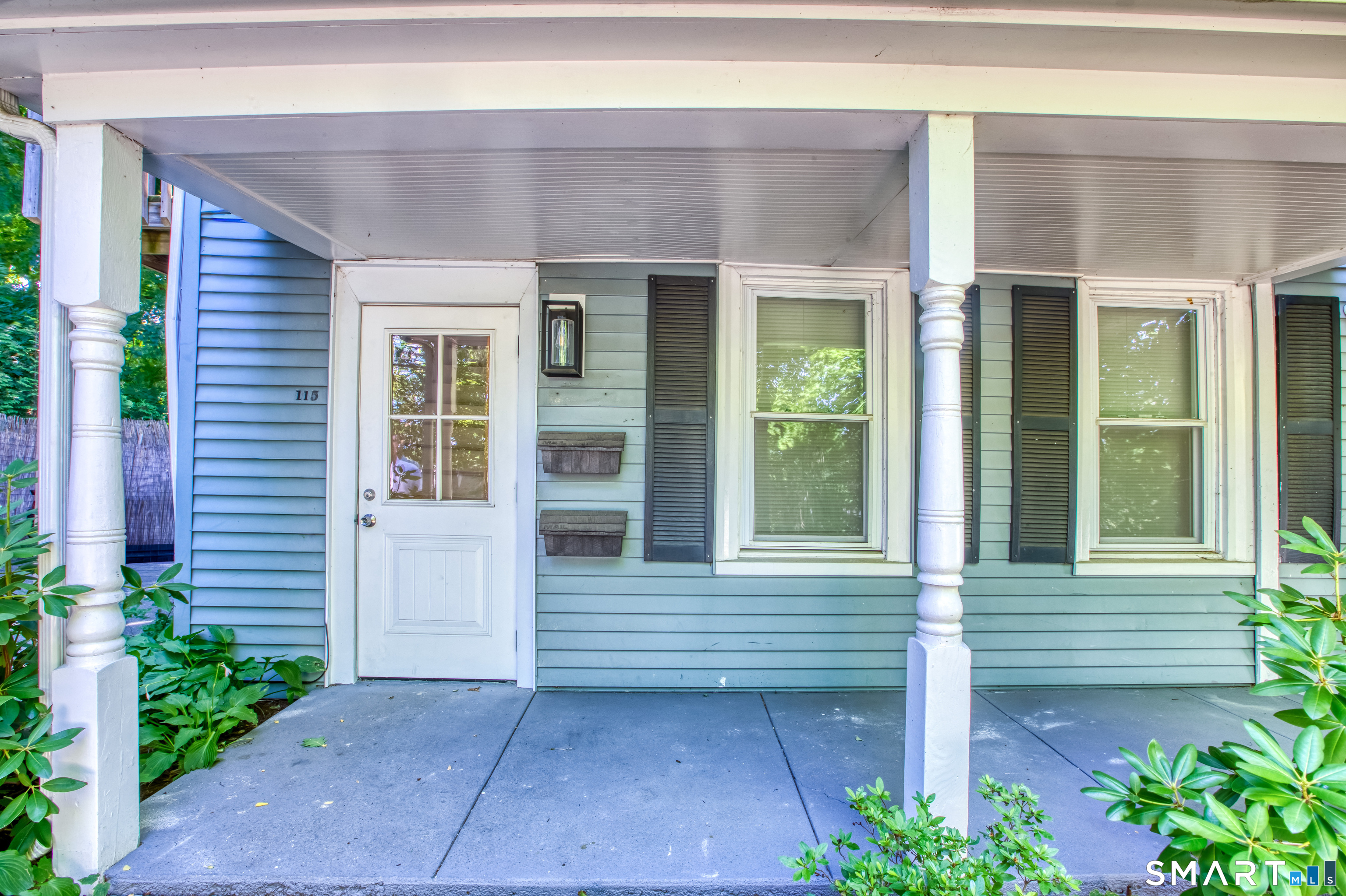 115 Wilton Road Unit: 1 (front 1st floor)