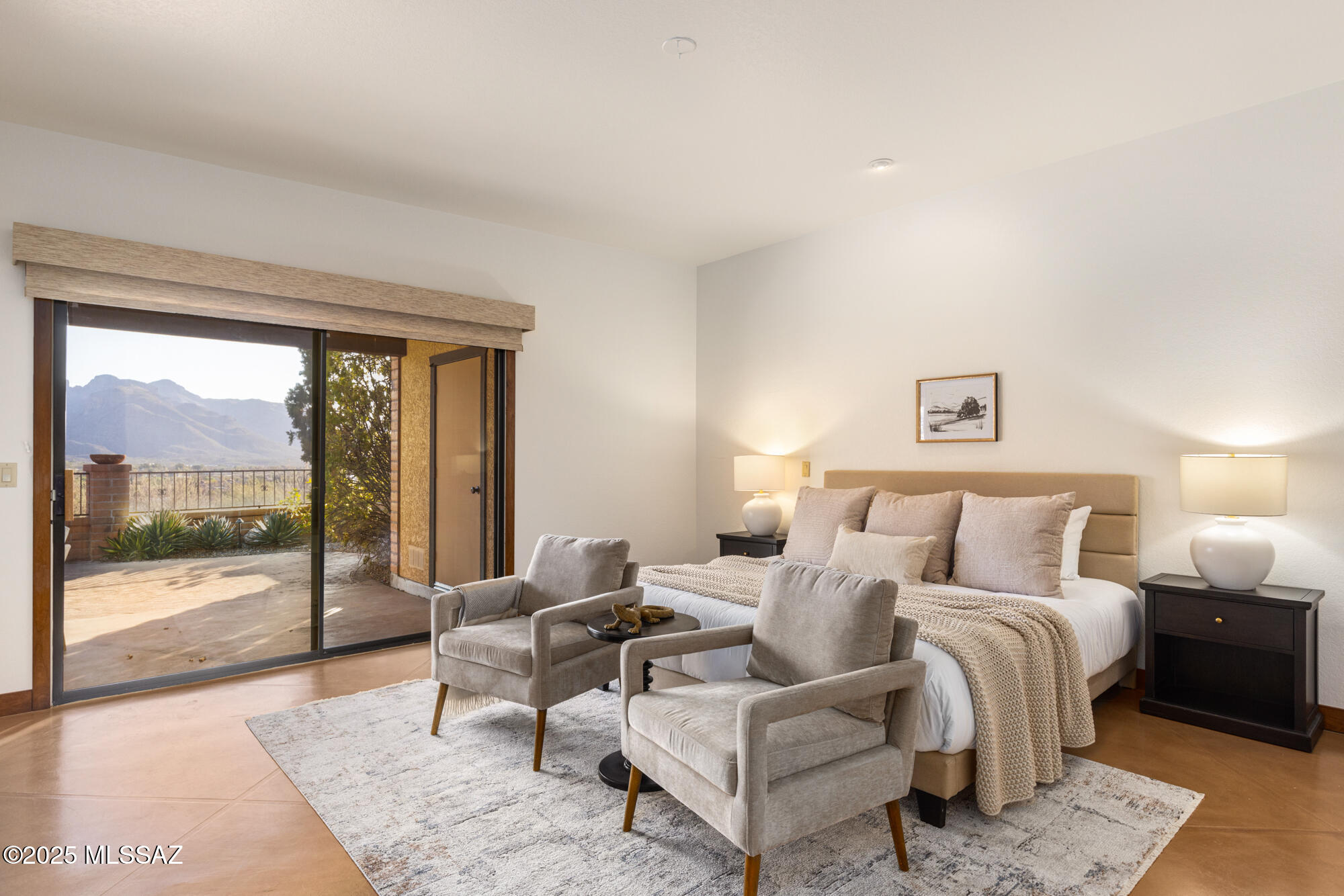 5394 N Vía Sempreverde