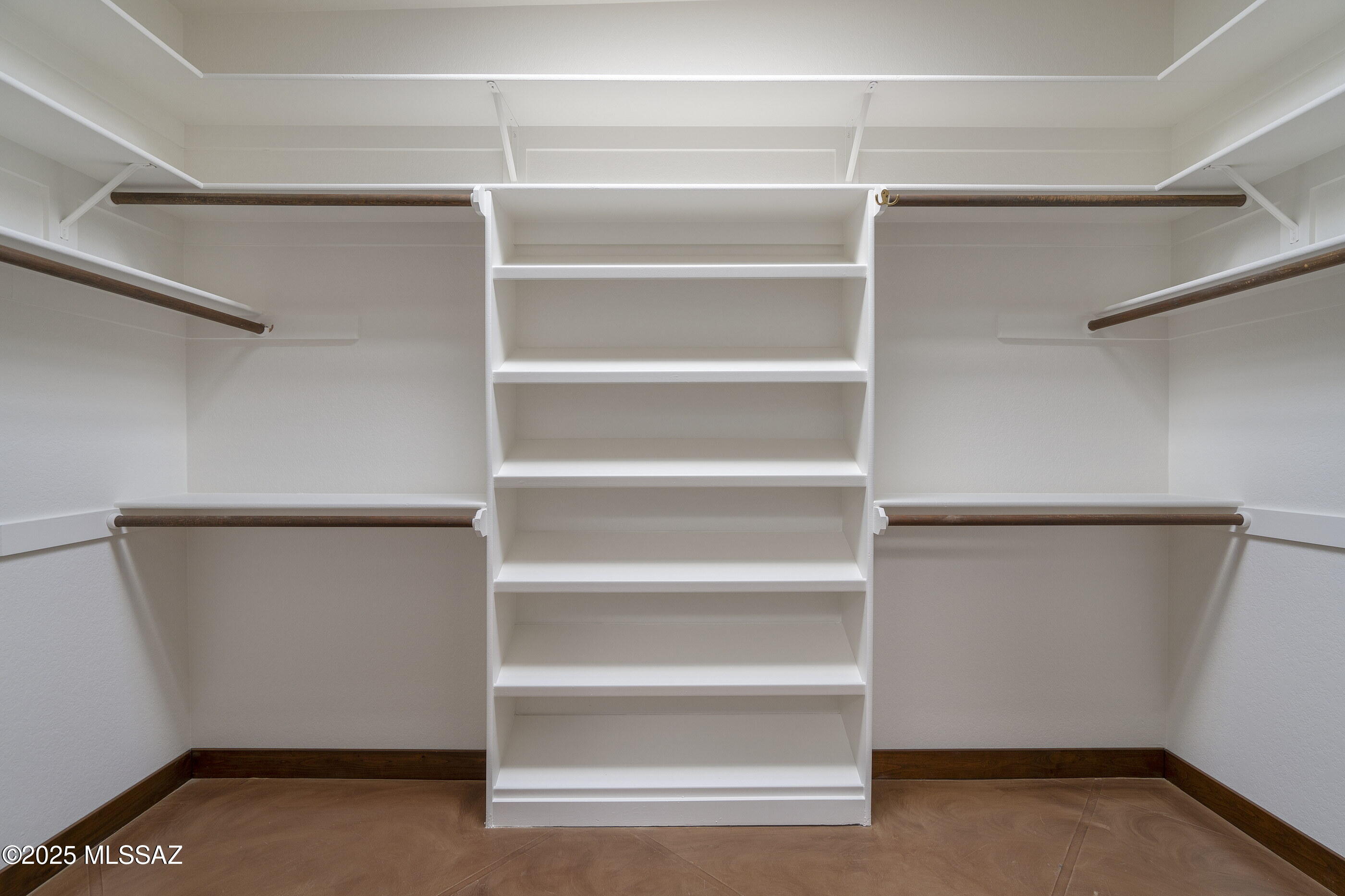 5394 N Vía Sempreverde