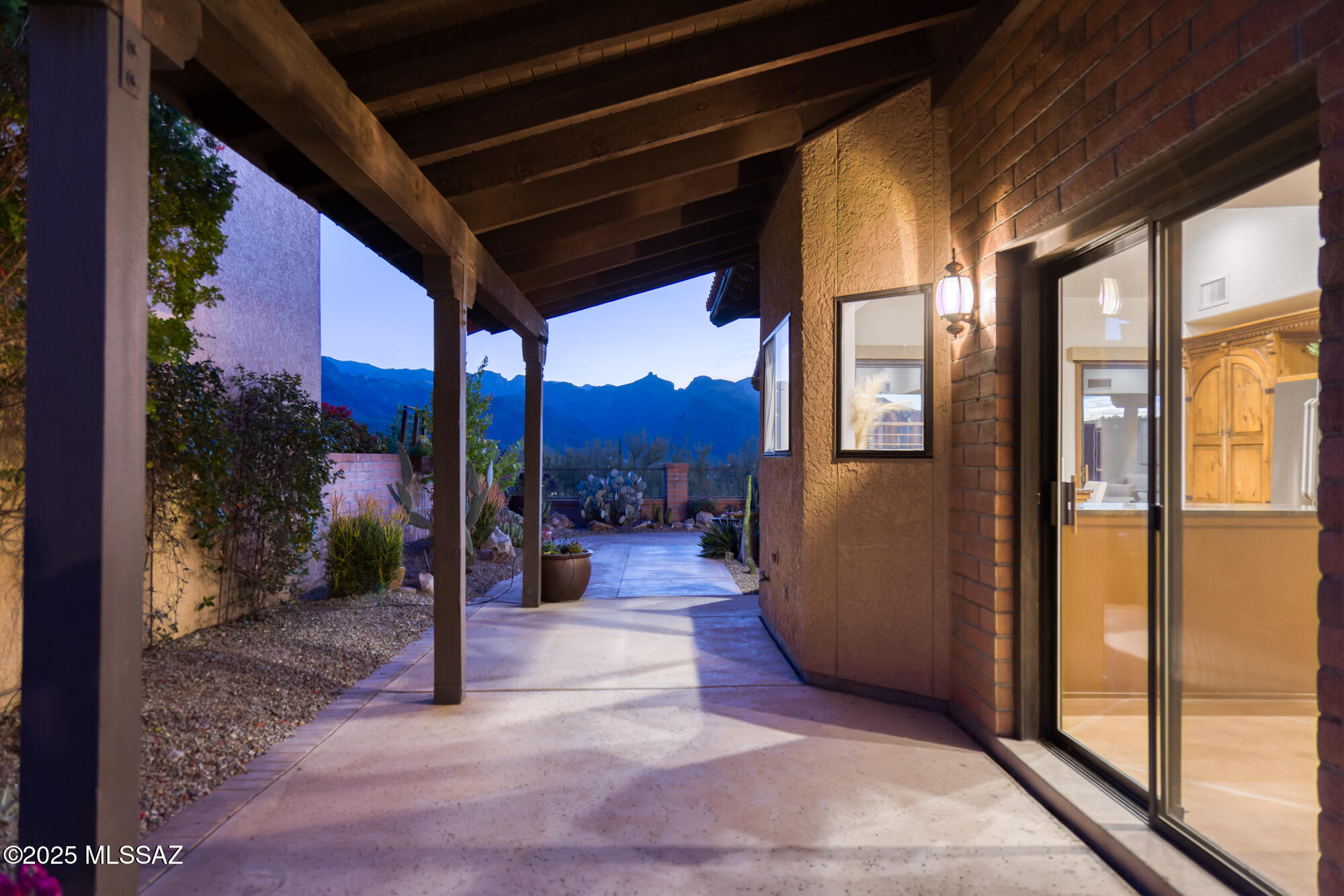 5394 N Vía Sempreverde