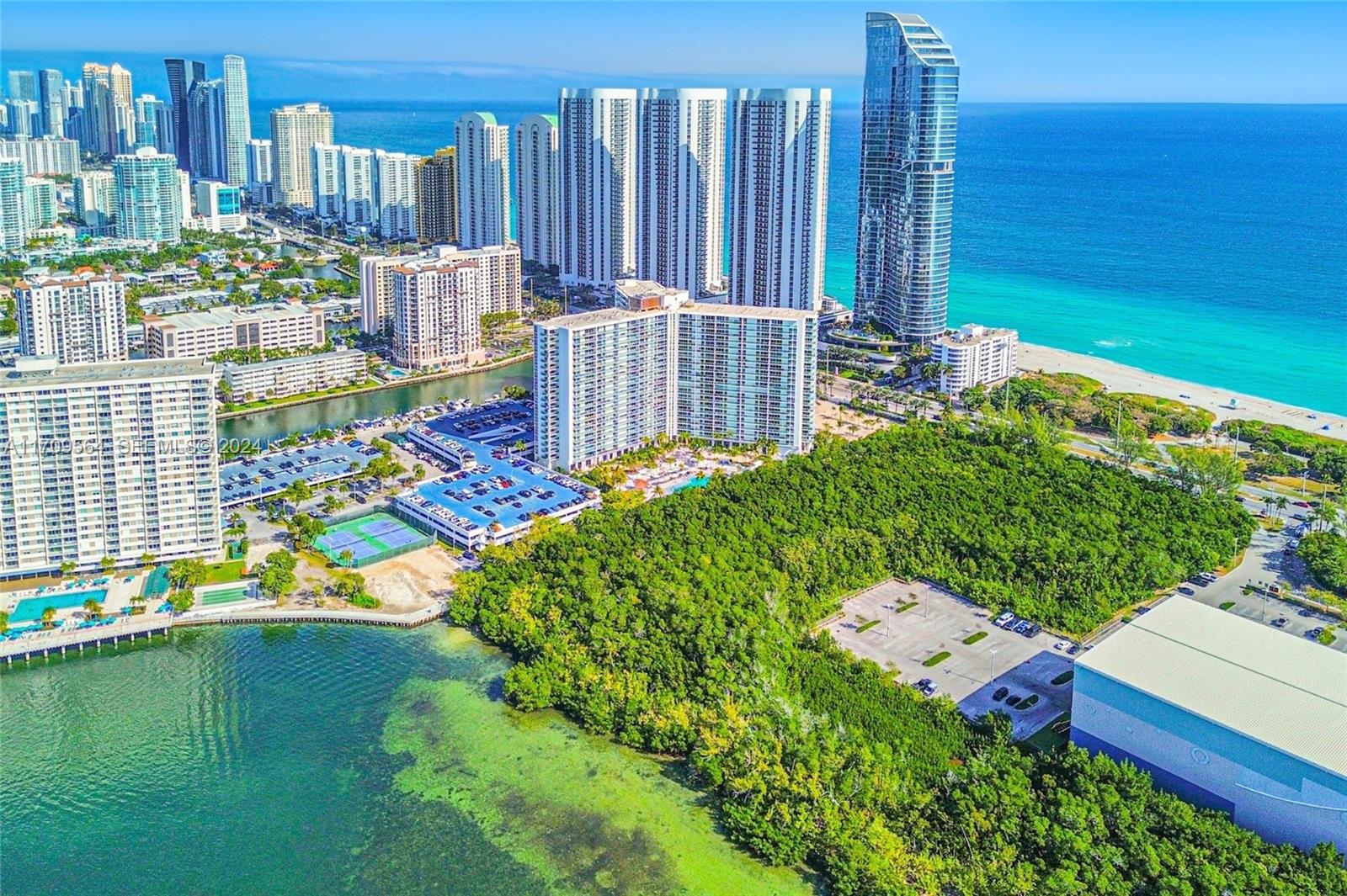 100 Bayview Drive 1615