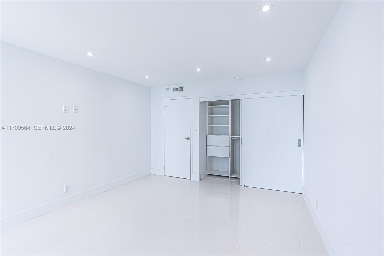 100 Bayview Drive 1615