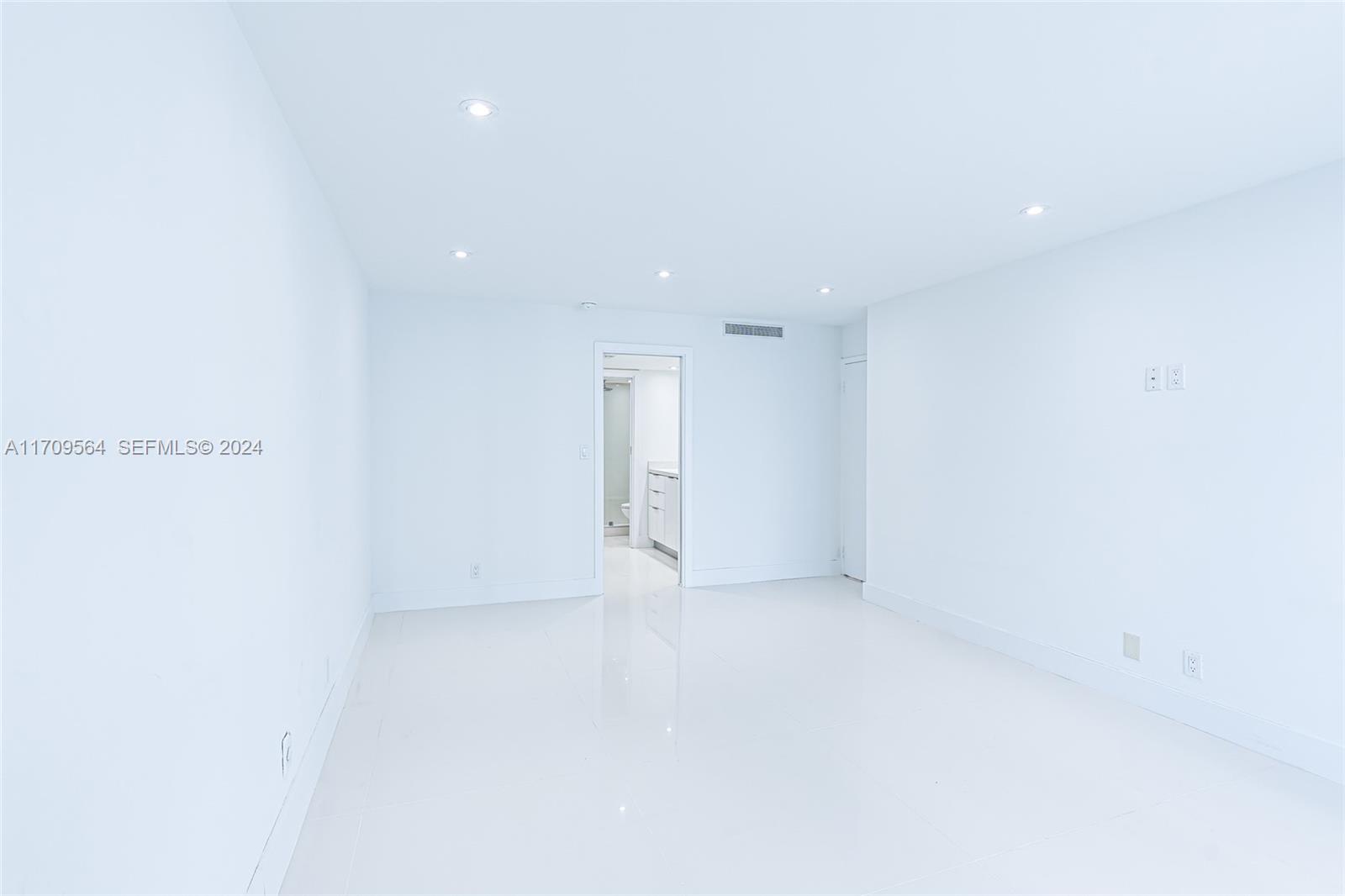100 Bayview Drive 1615