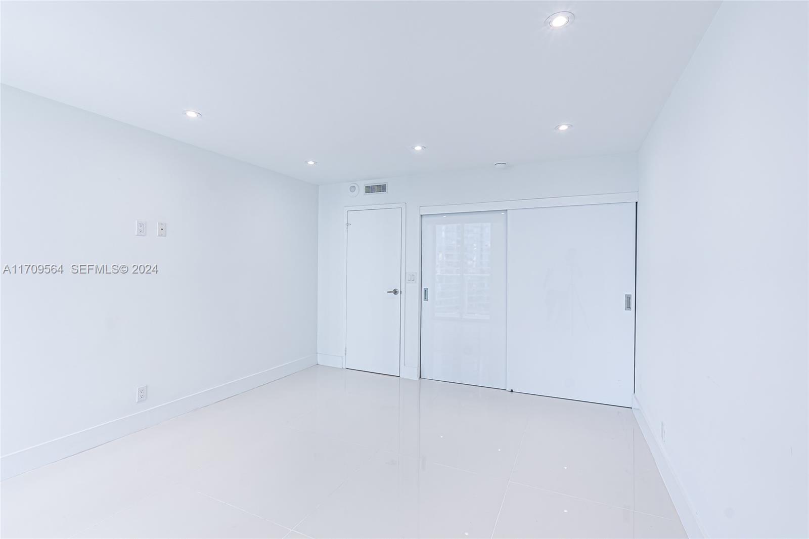 100 Bayview Drive 1615