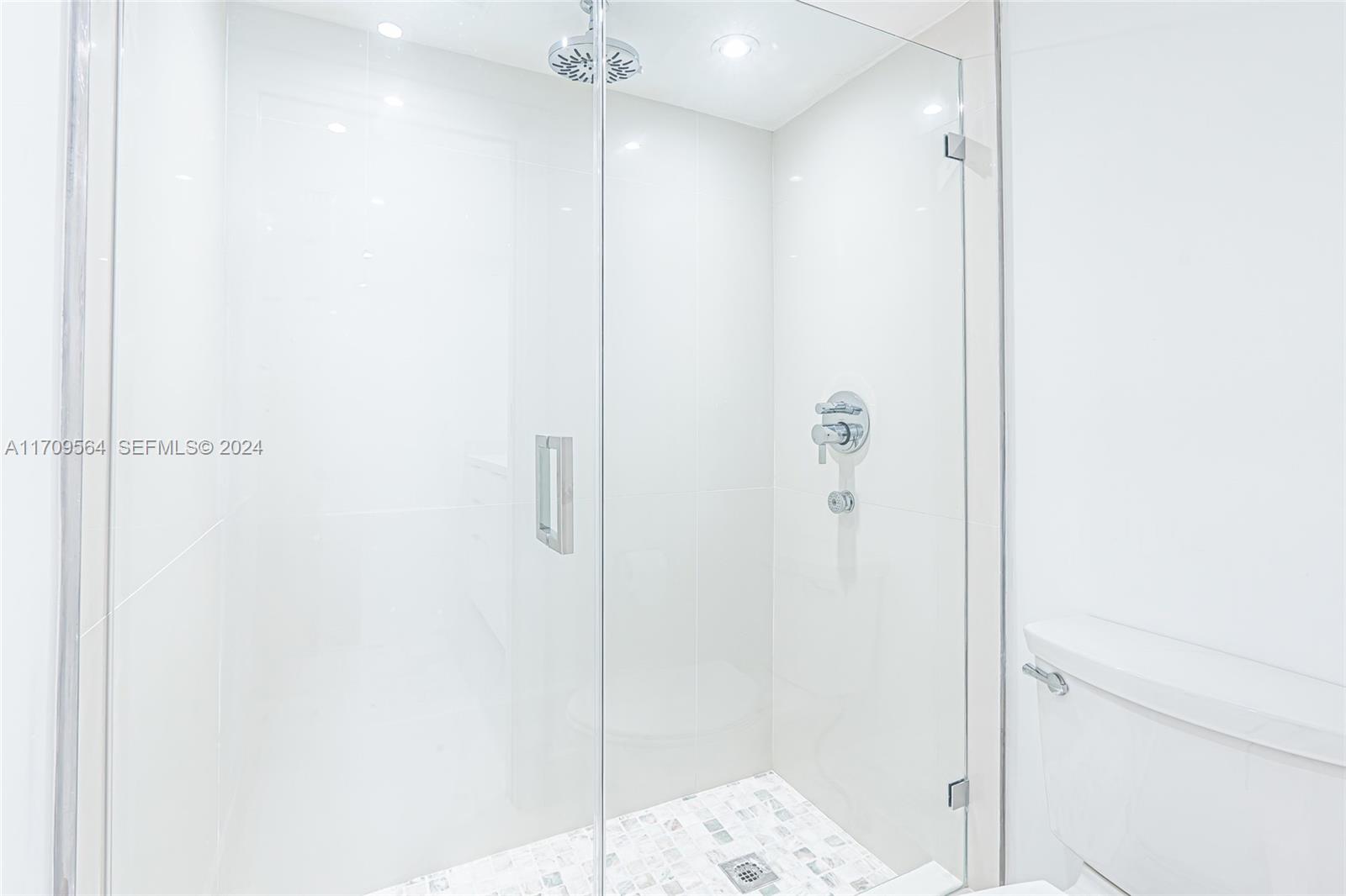 100 Bayview Drive 1615