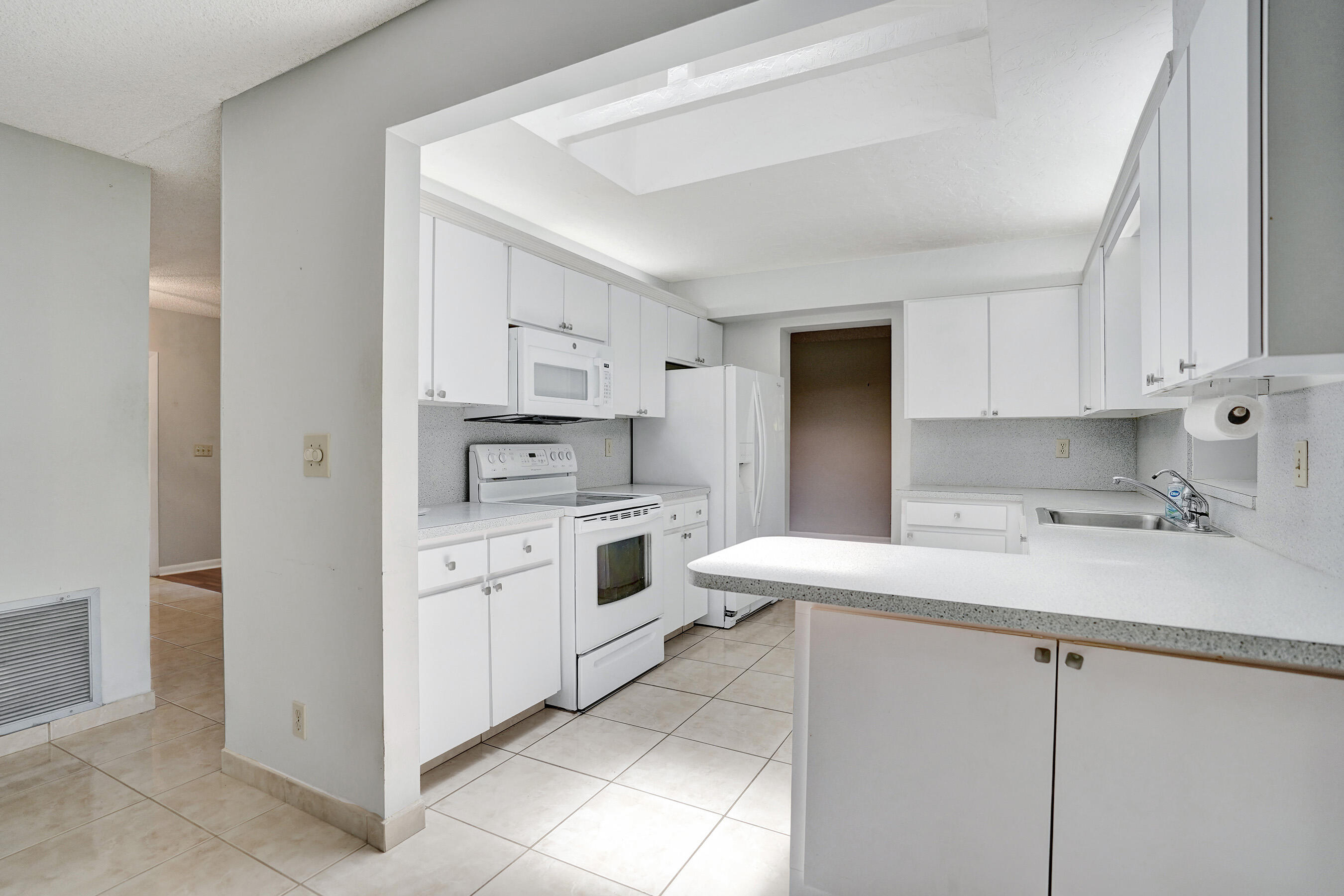 738 NW 24TH Avenue