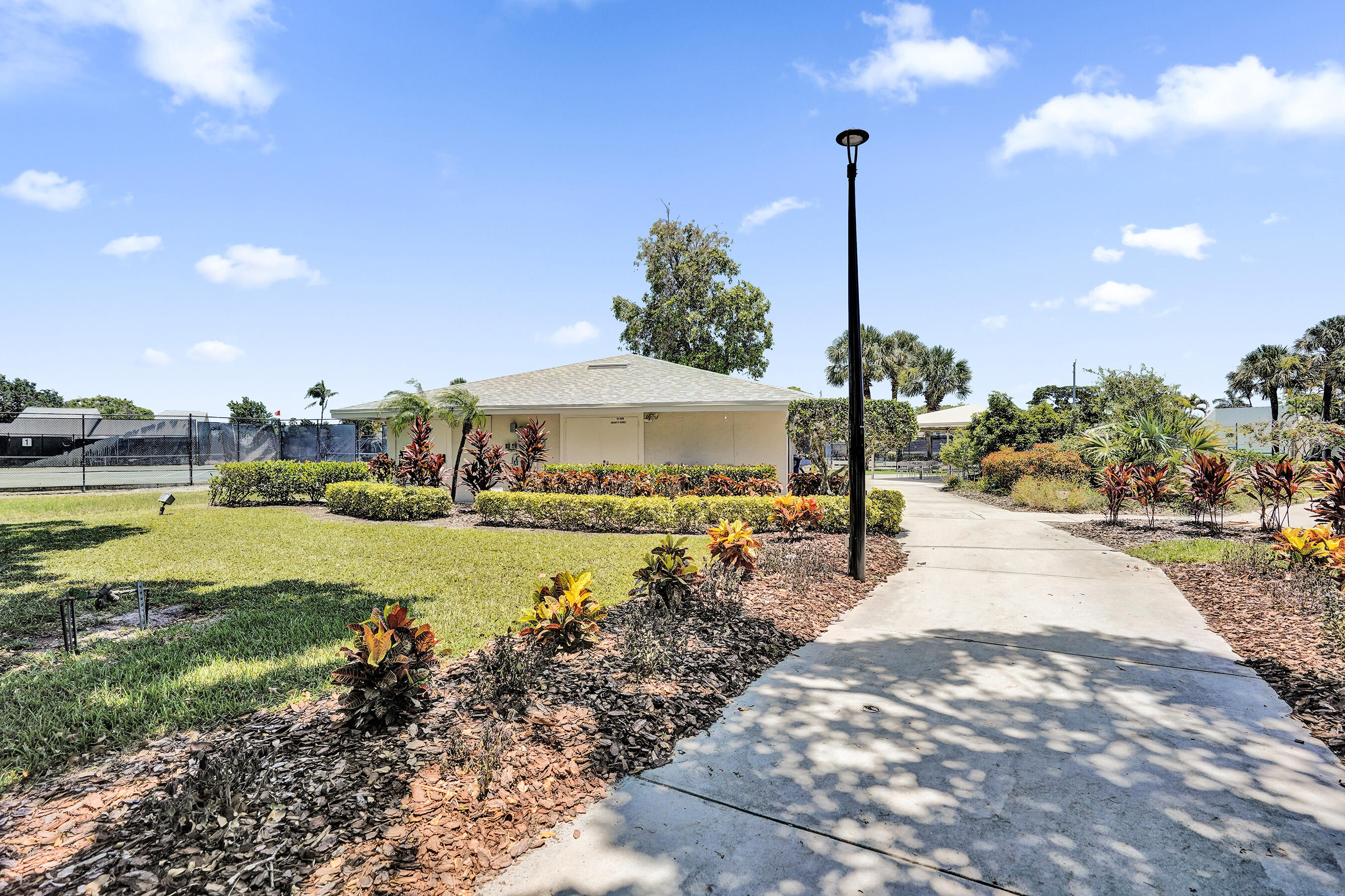 738 NW 24TH Avenue