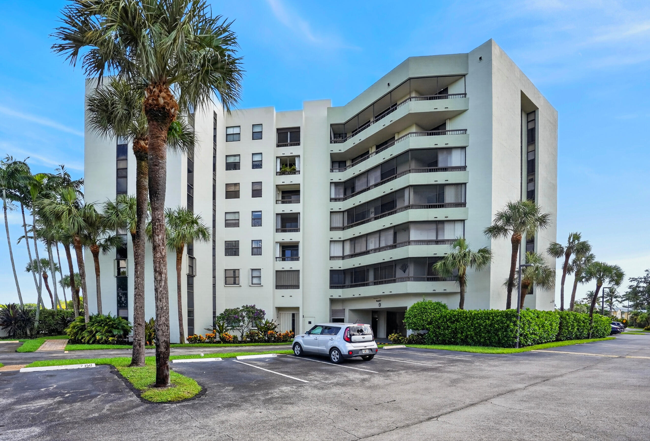 6463 La Costa Drive 402
