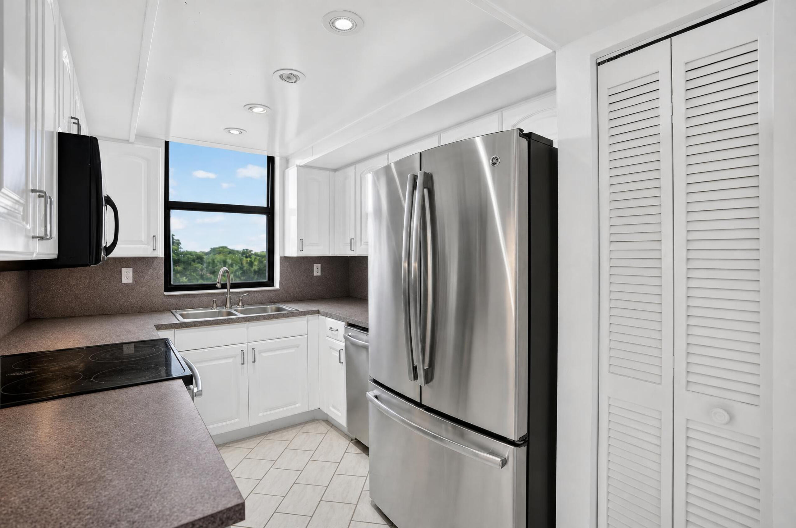 6463 La Costa Drive 402