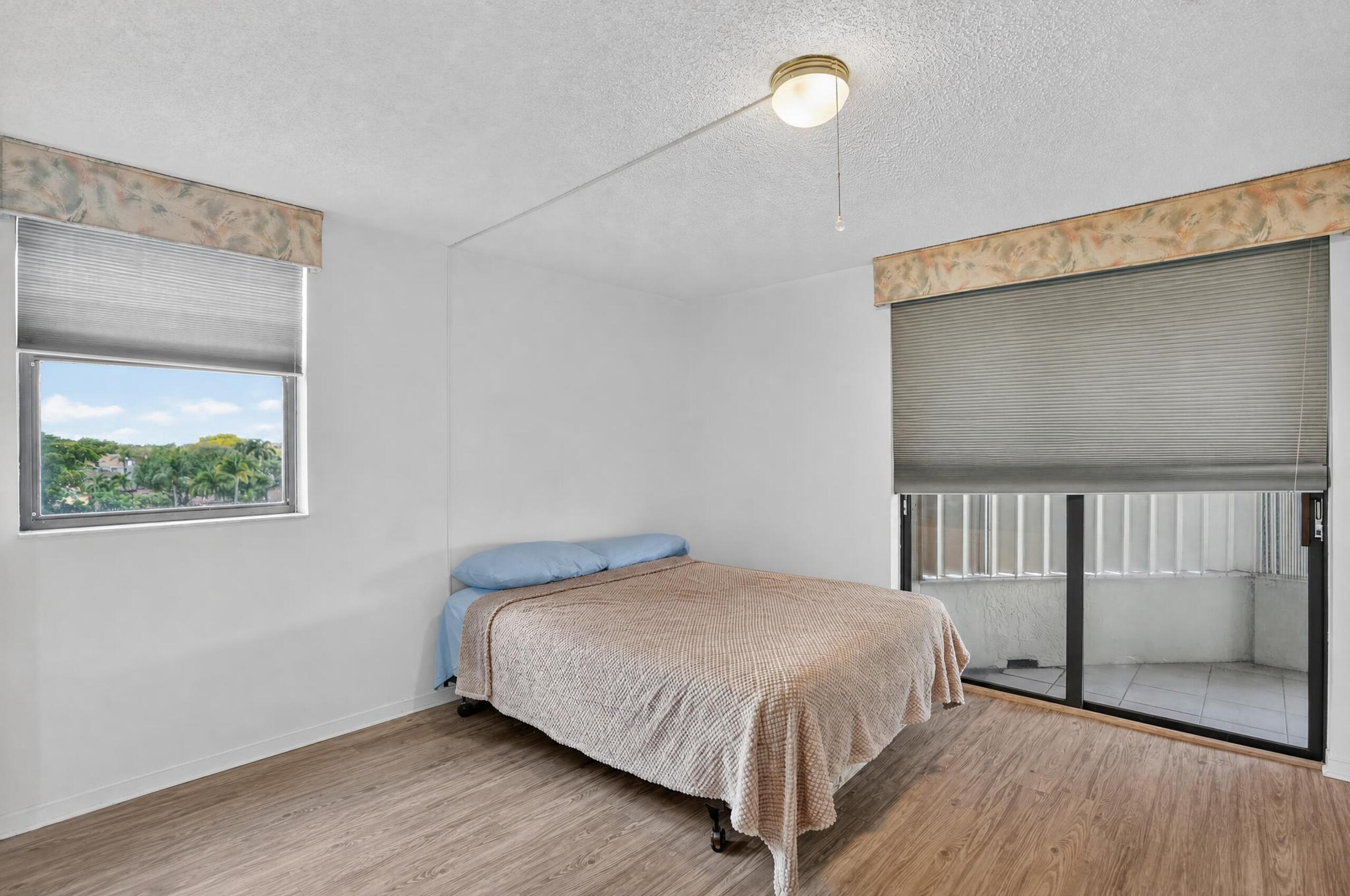 6463 La Costa Drive 402