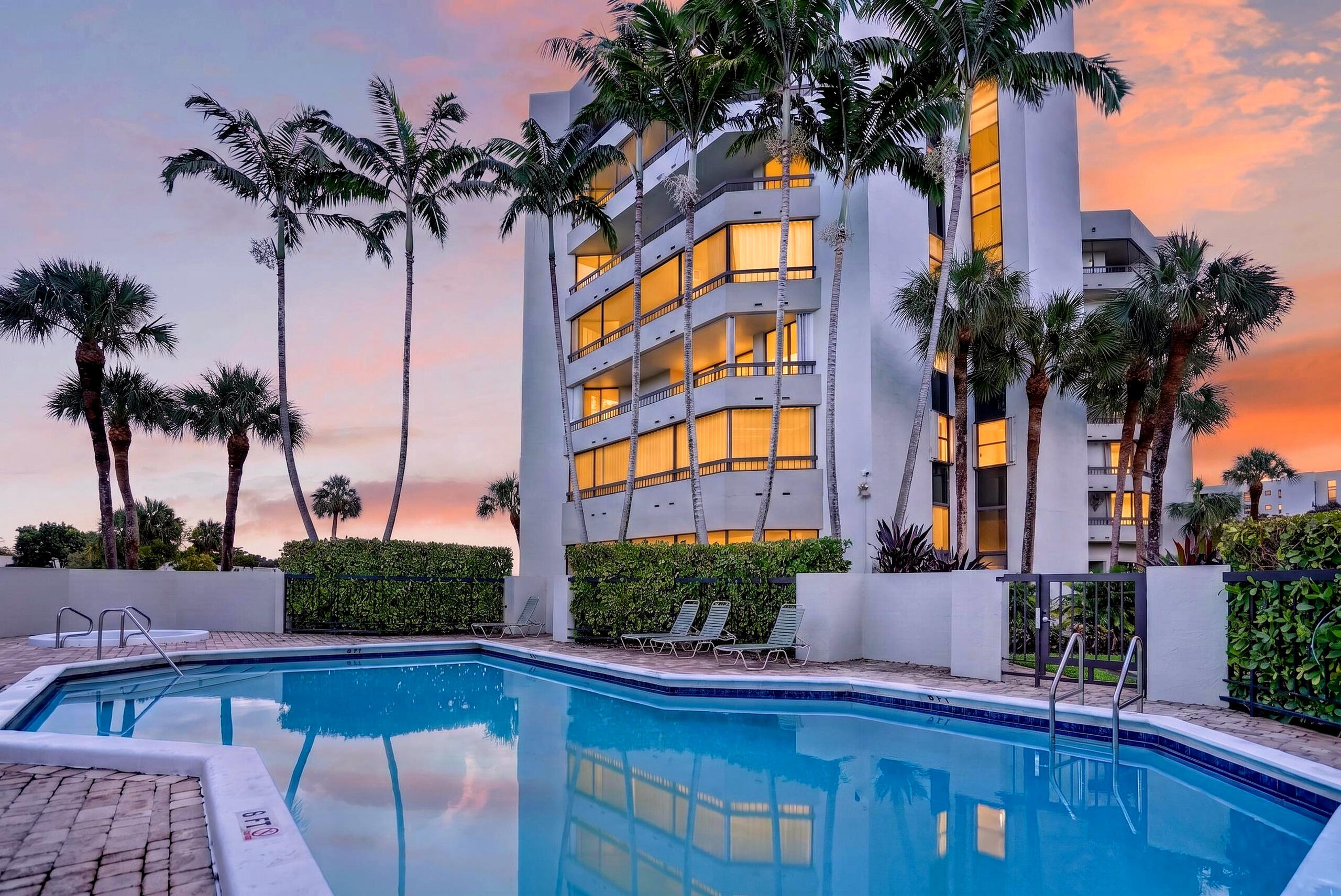 6463 La Costa Drive 402