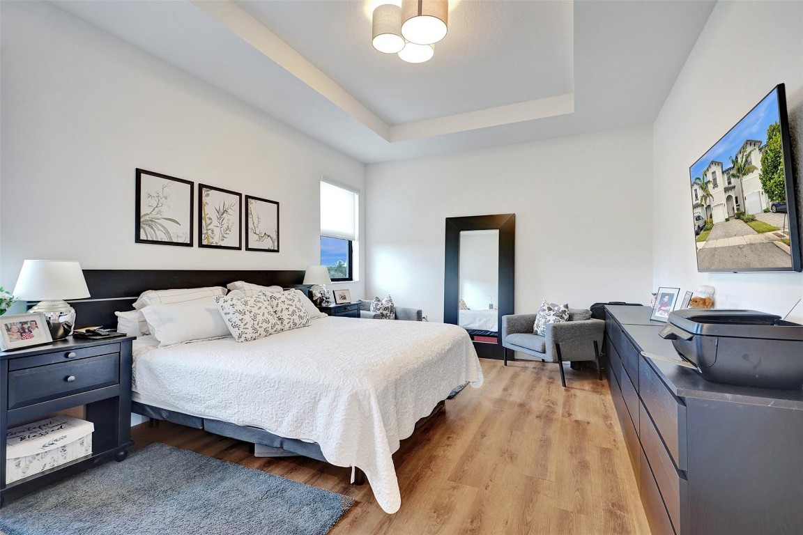 20313 NW 4th Ct 20313