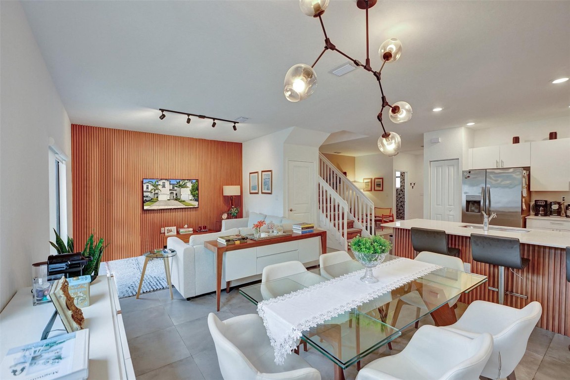 20313 NW 4th Ct 20313