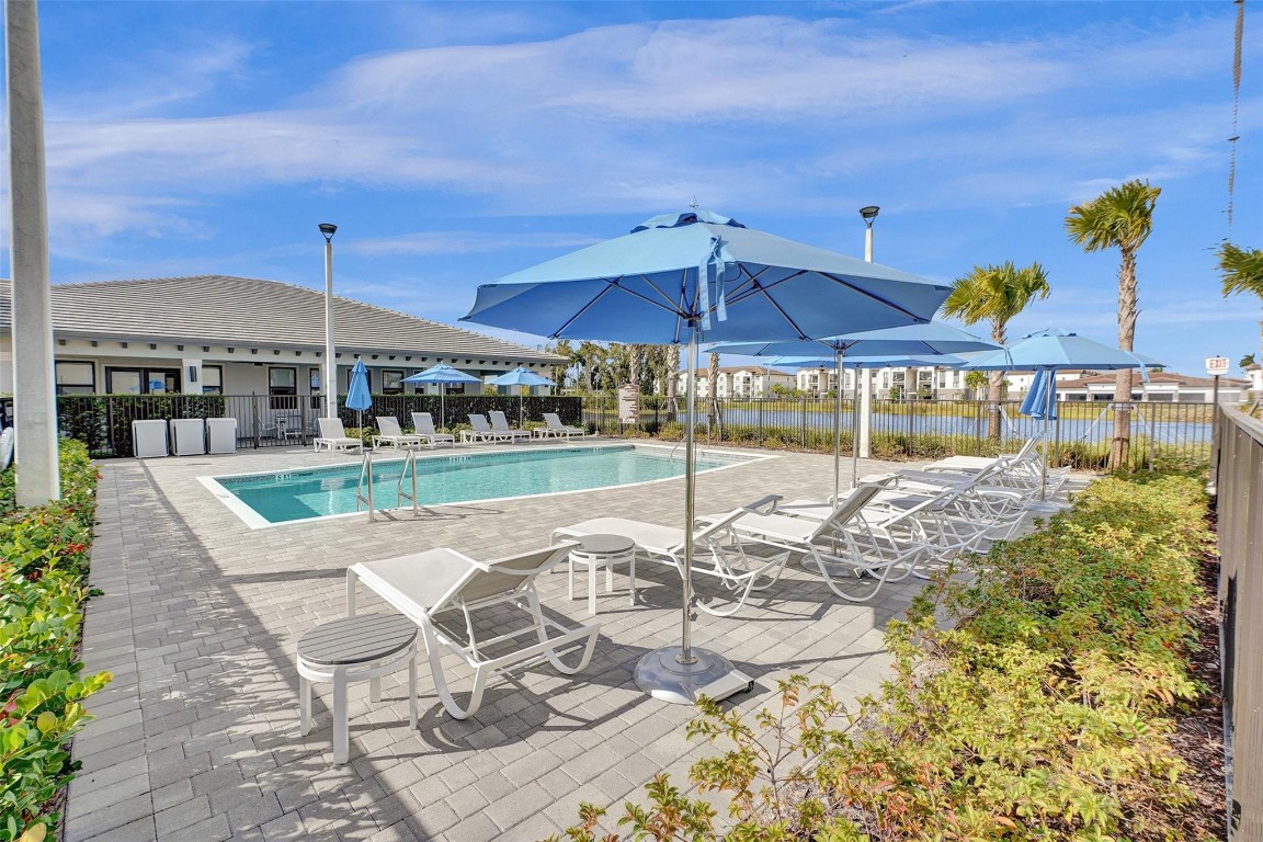 20313 NW 4th Ct 20313