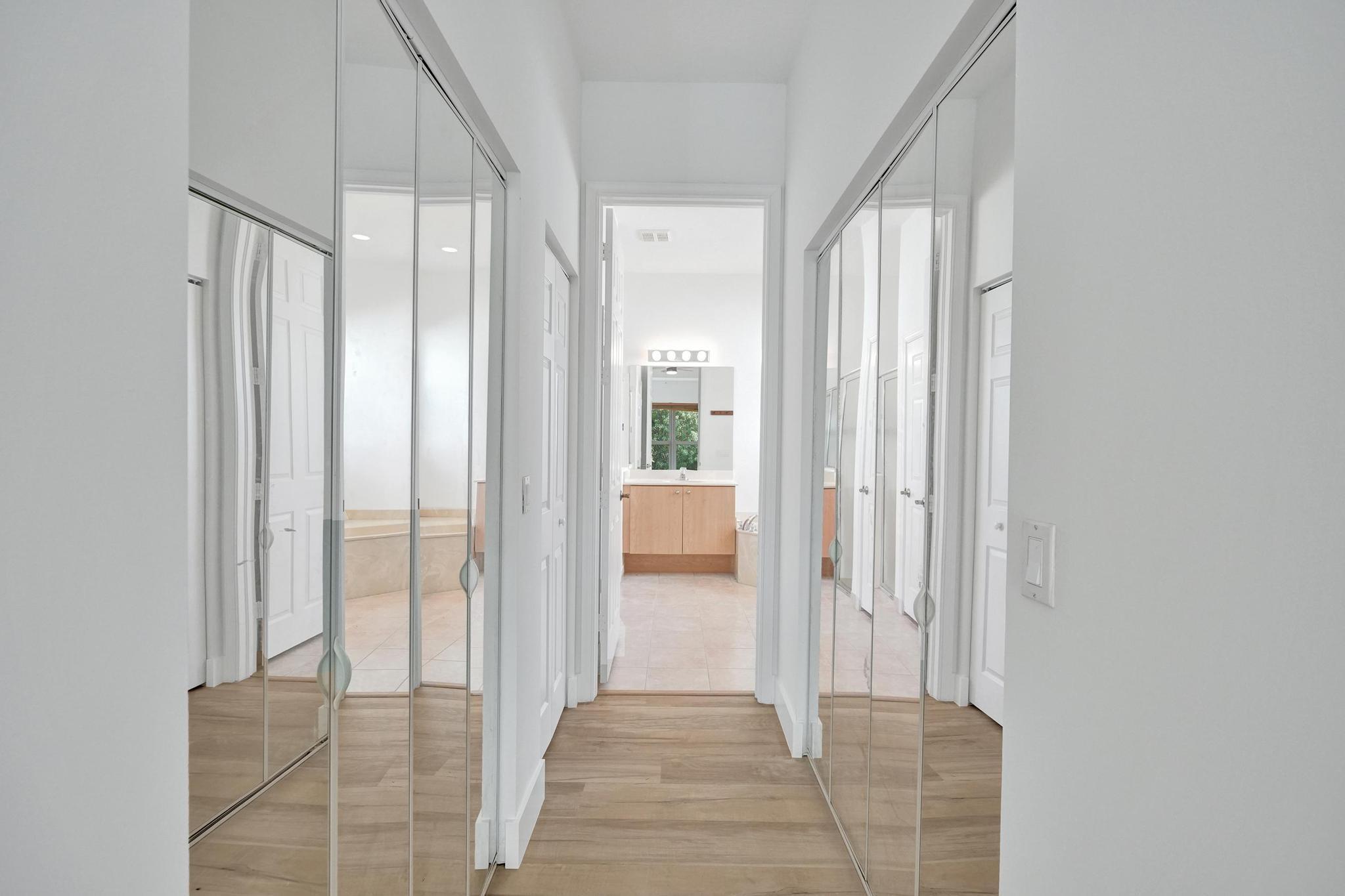 118 NW Pleasant Grove Way