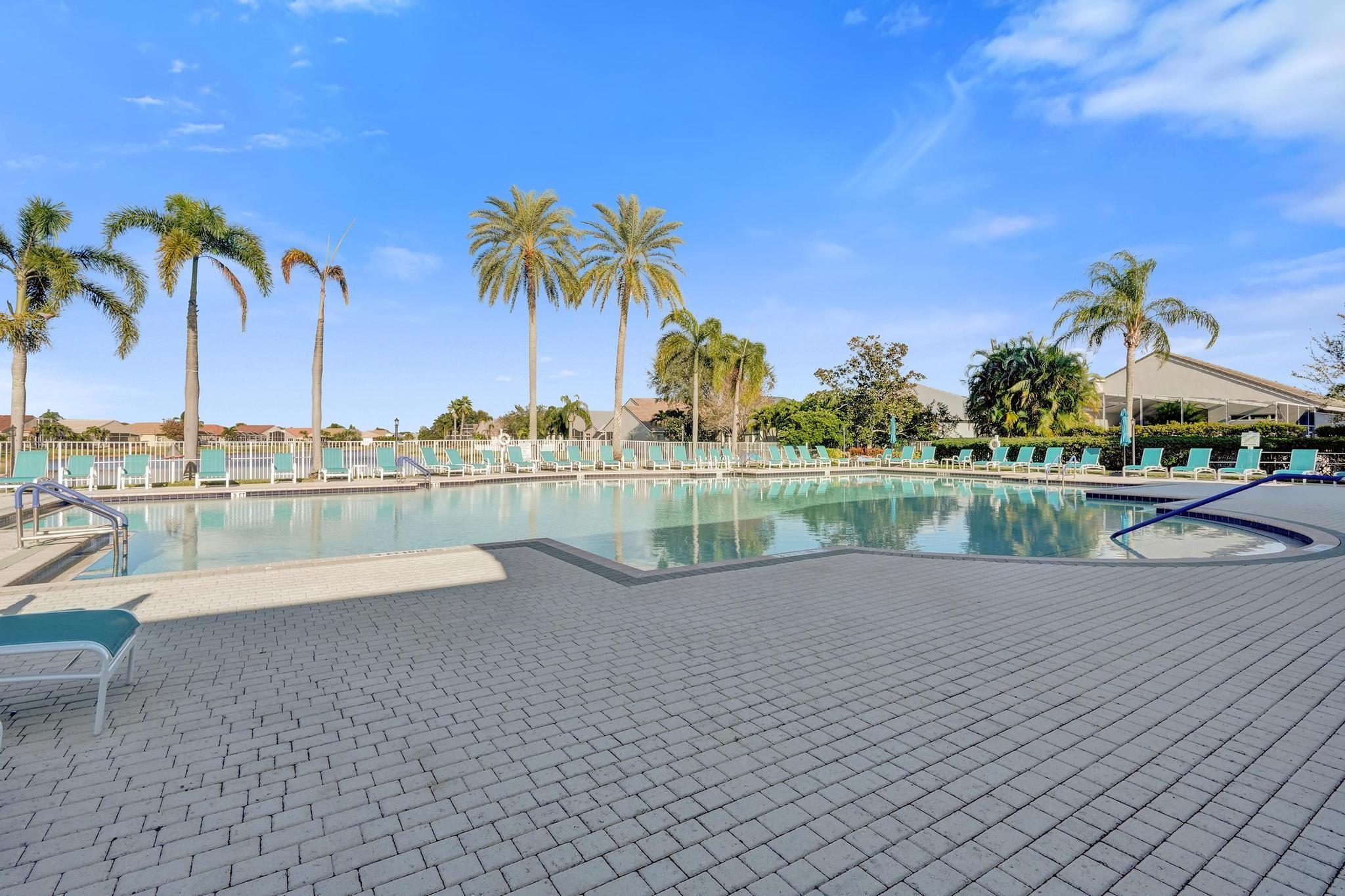 118 NW Pleasant Grove Way