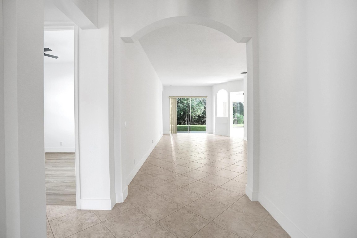 118 NW Pleasant Grove Way