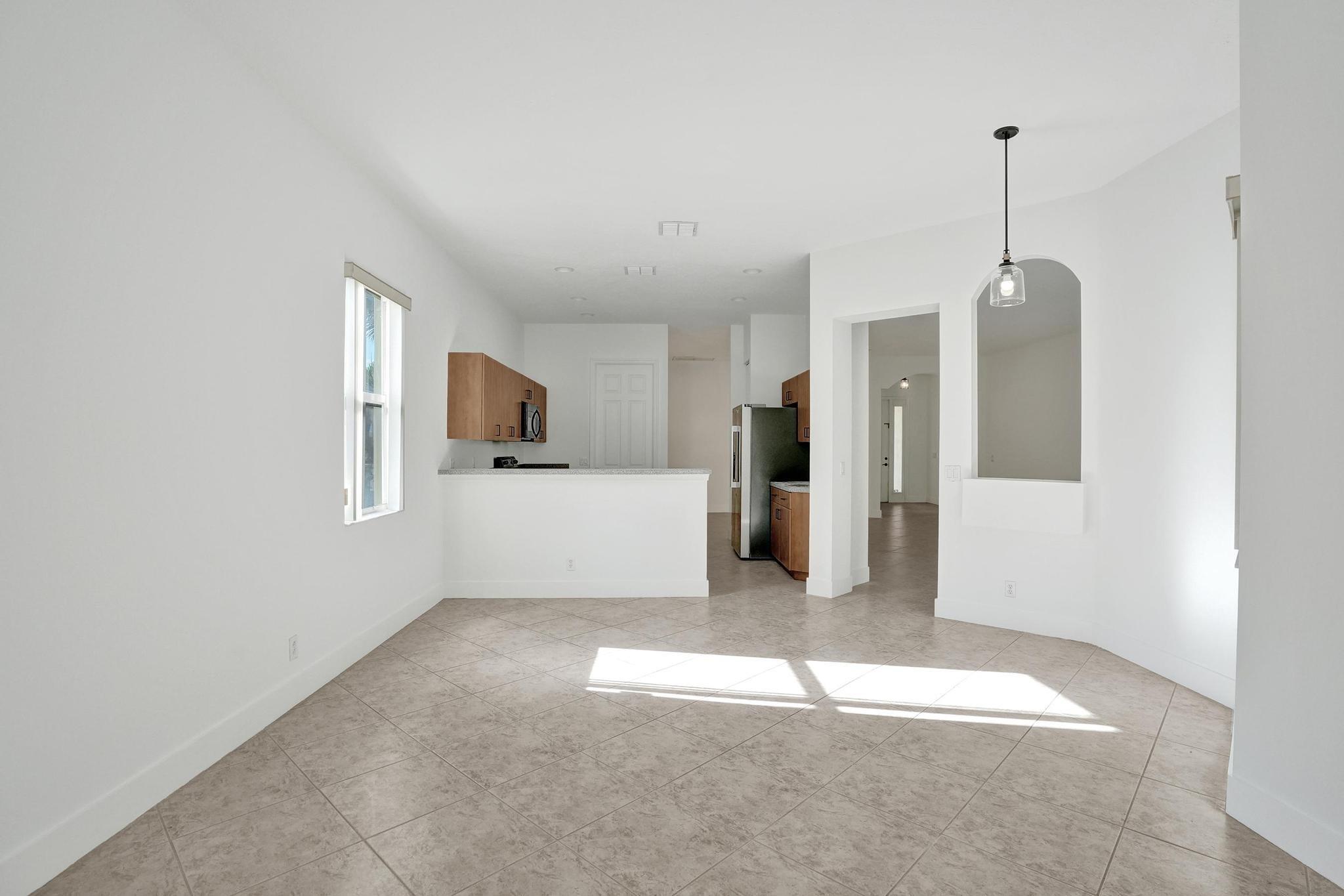 118 NW Pleasant Grove Way