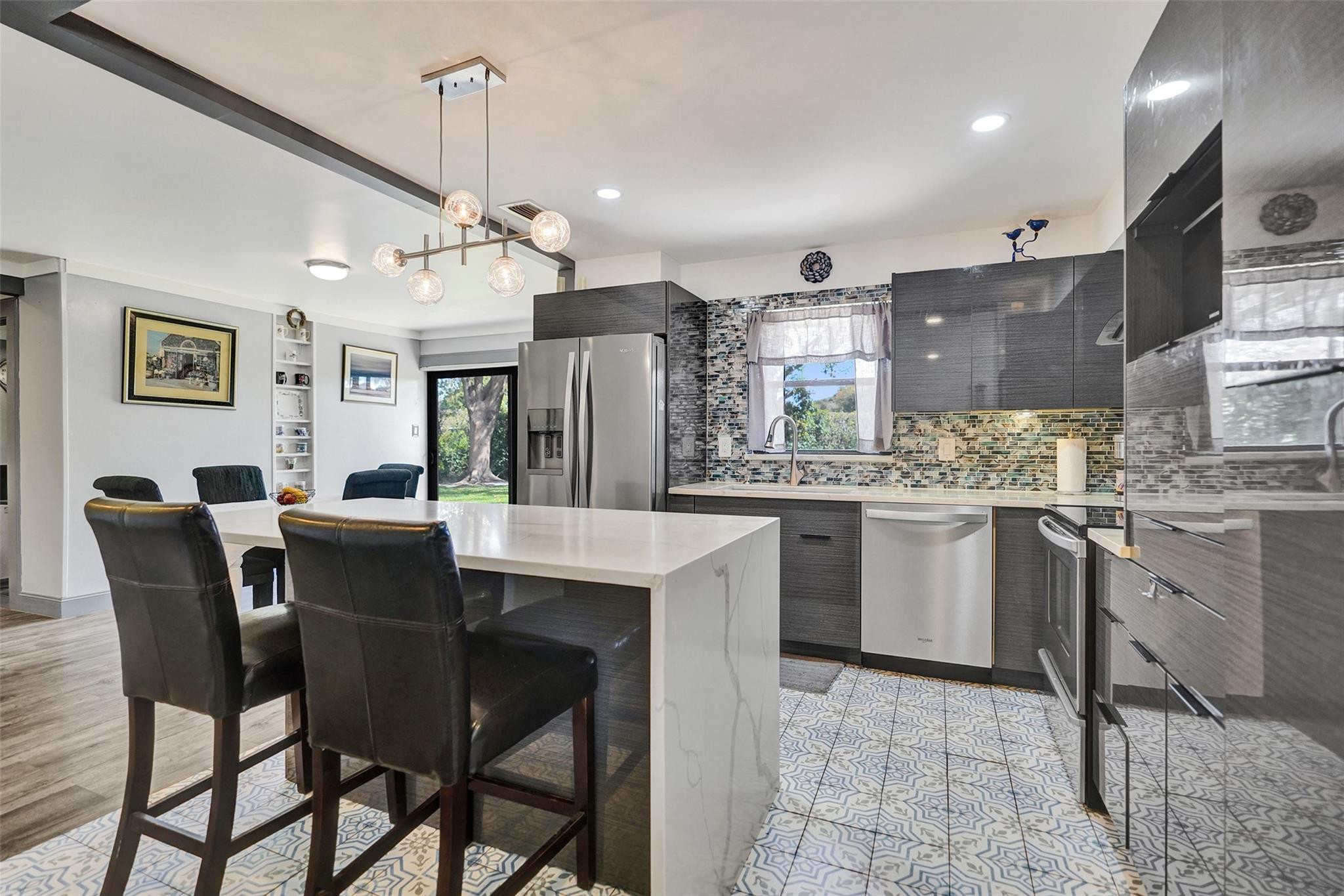 715 NW 23rd Lane