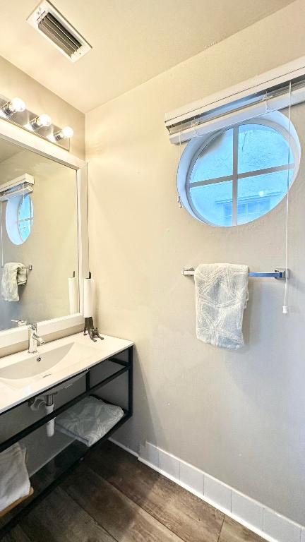 7637 Springfield Lake Drive