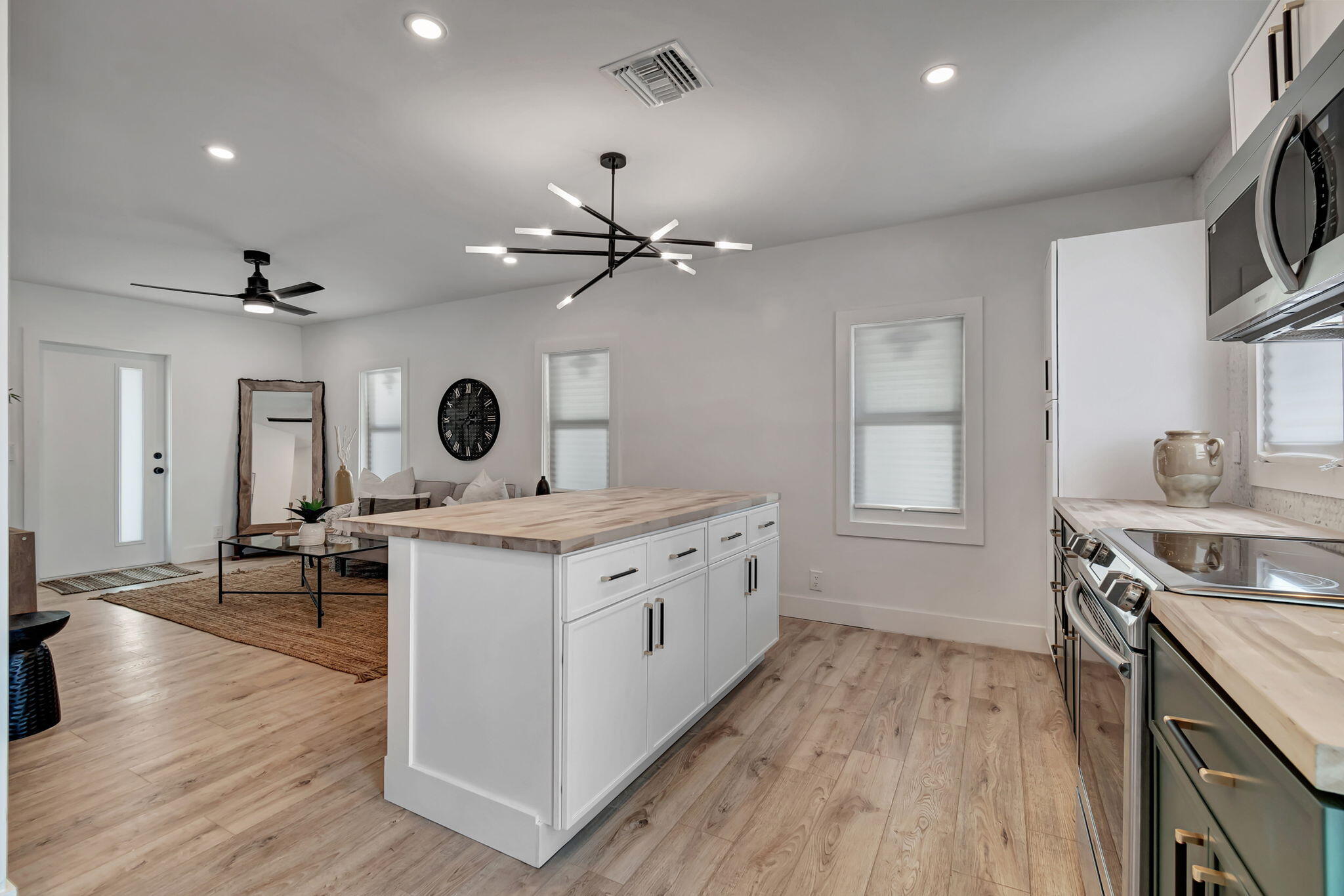 301 NW 8th Avenue