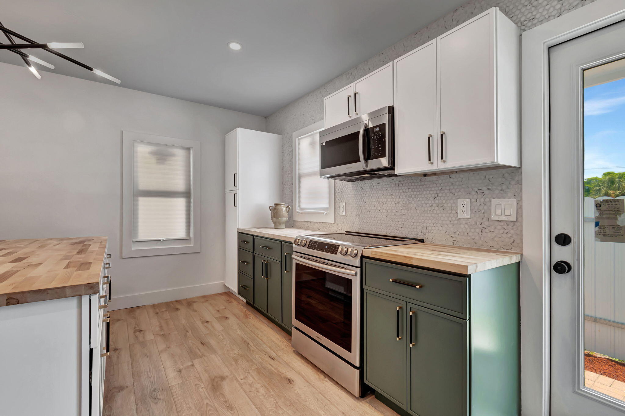 301 NW 8th Avenue
