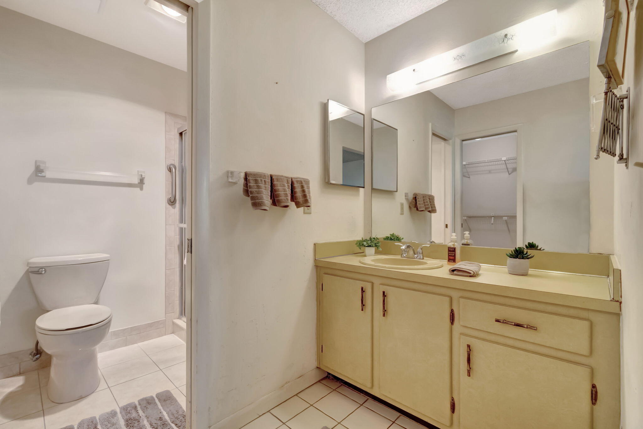 2501 NW 10th Street