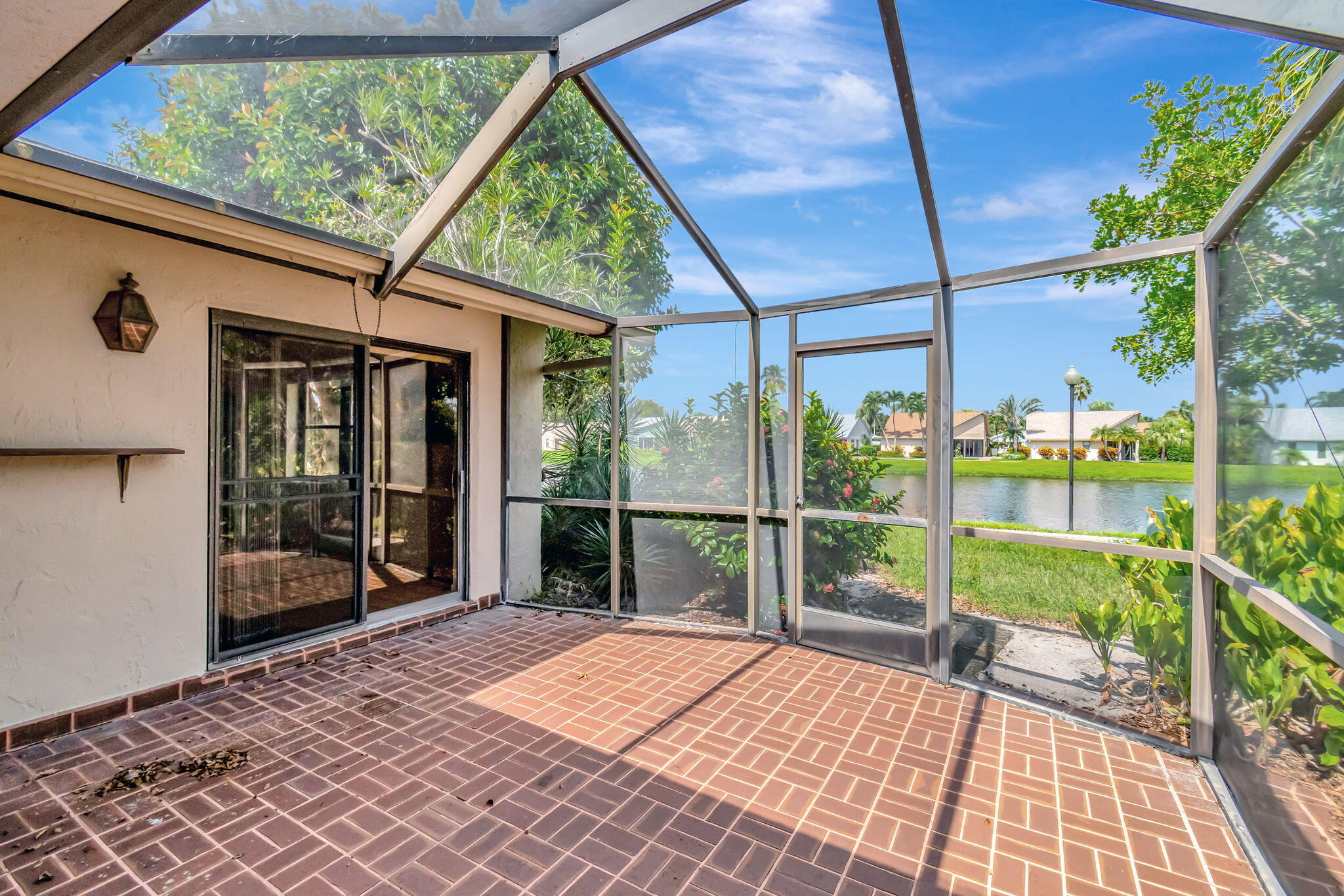 2501 NW 10th Street