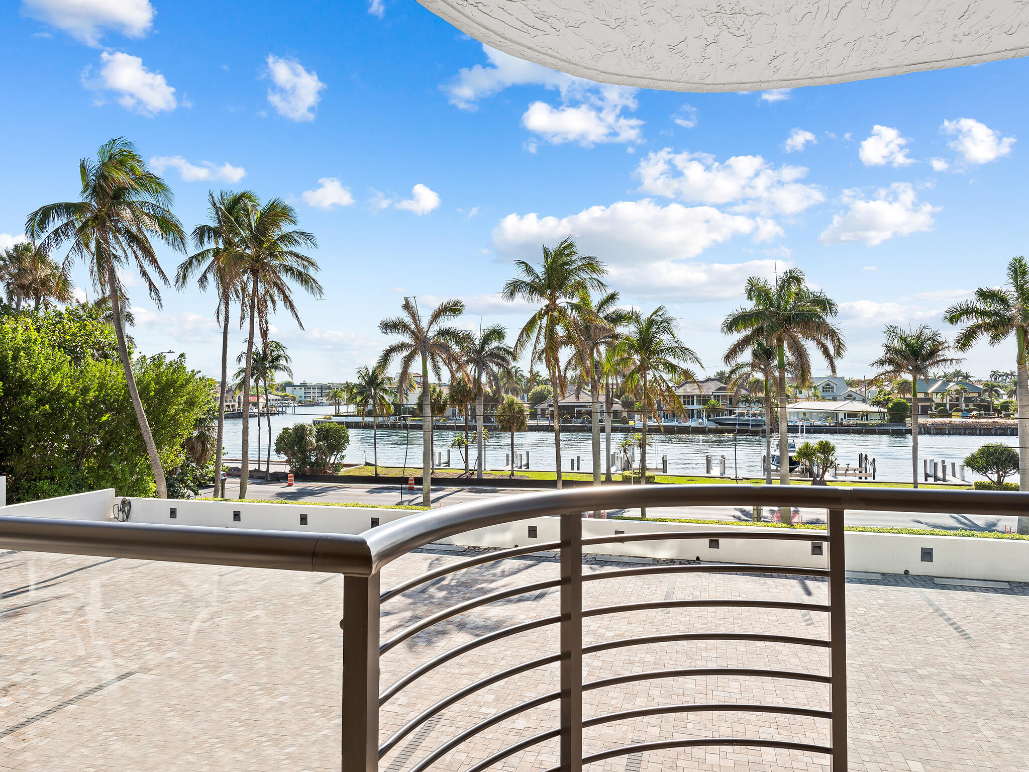 2727 S Ocean Boulevard 304