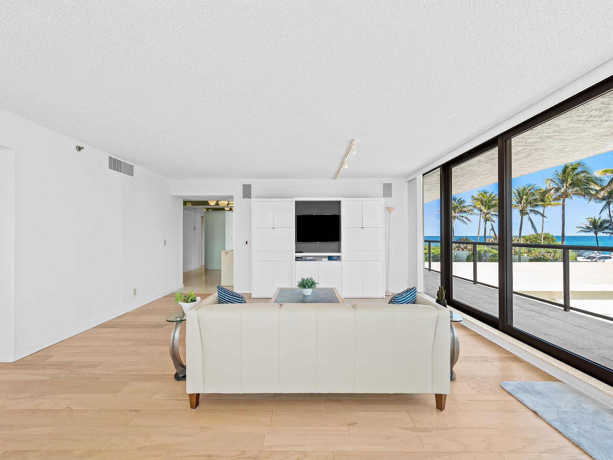 2727 S Ocean Boulevard 304
