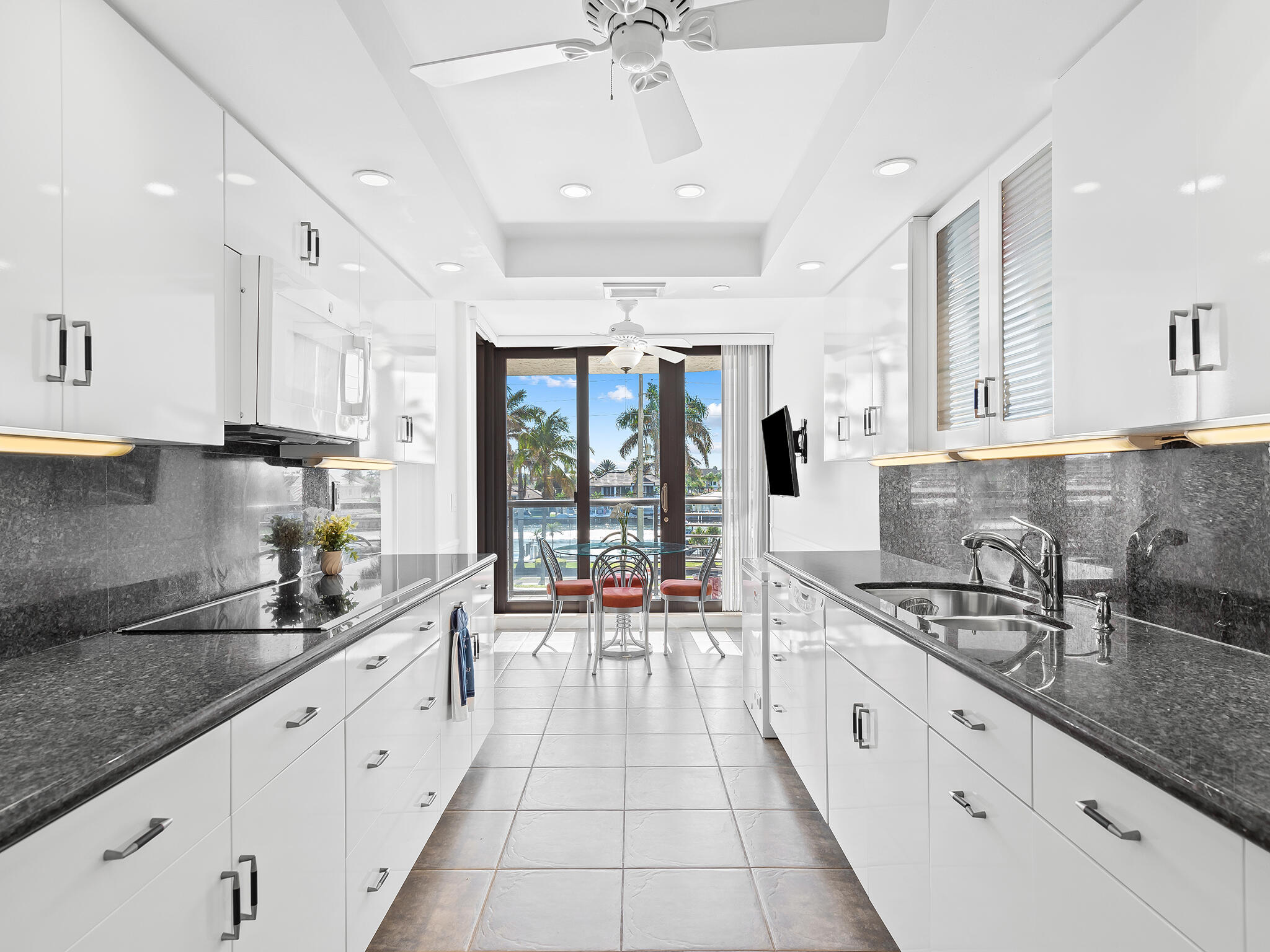 2727 S Ocean Boulevard 304