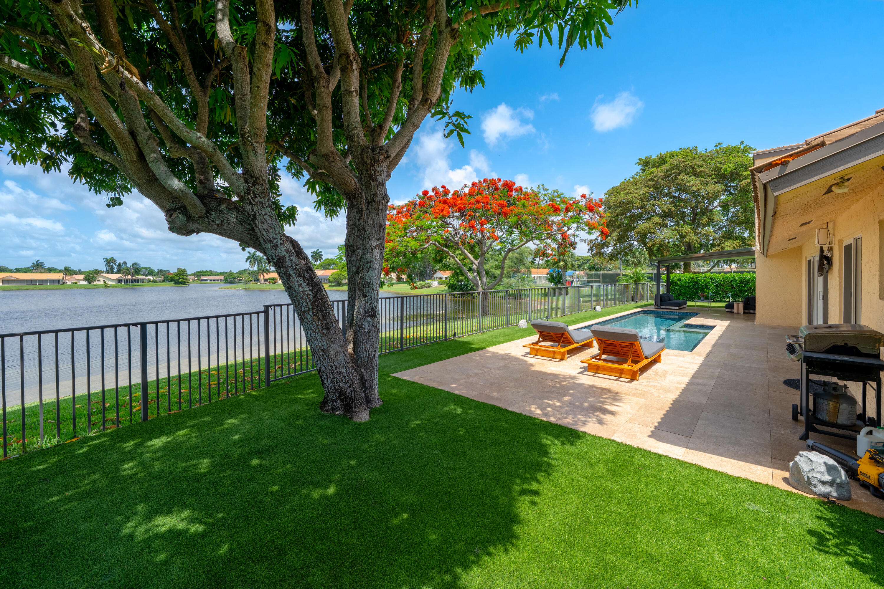 2407 SW 23rd Cranbrook Drive