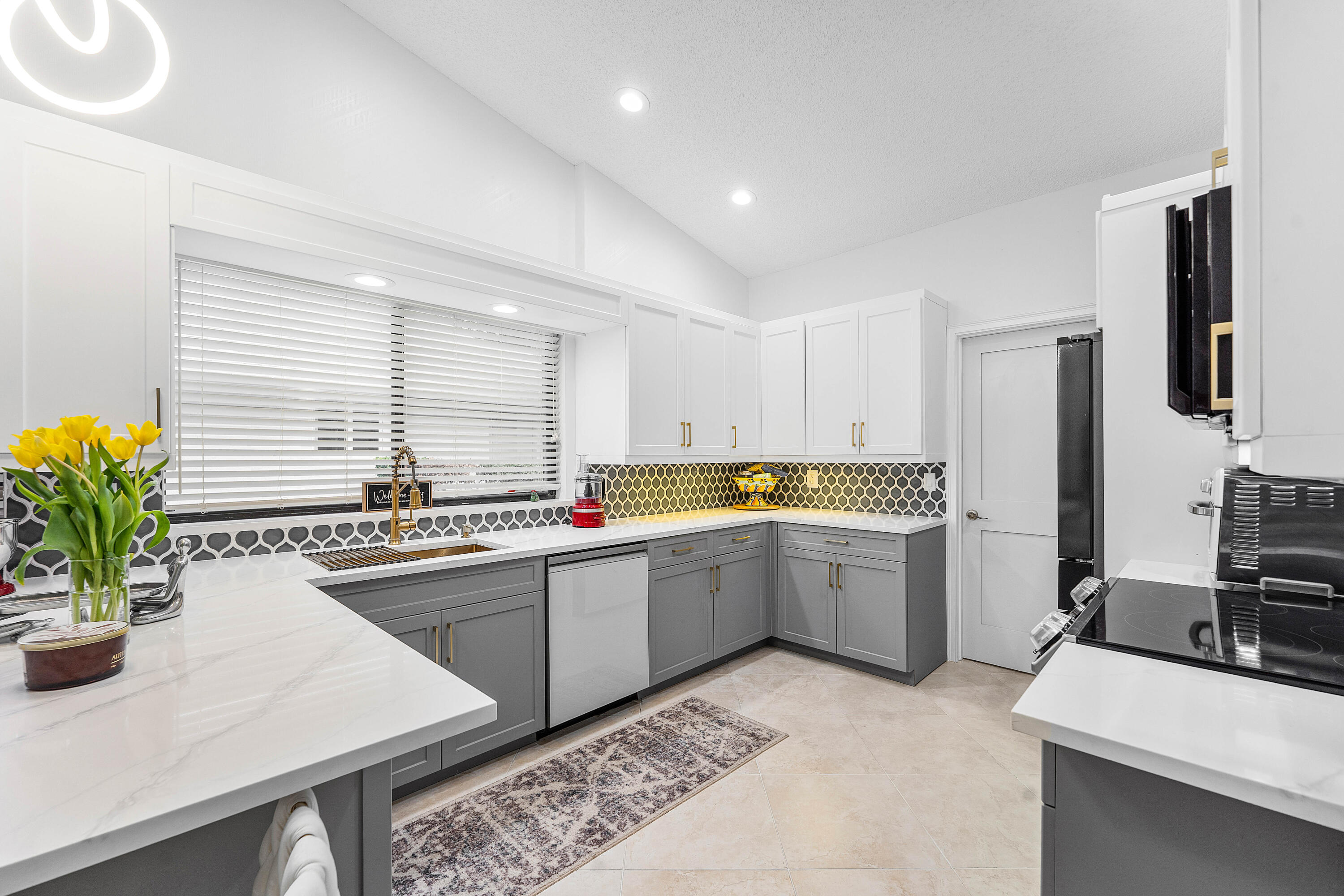 1370 NW 28th Avenue