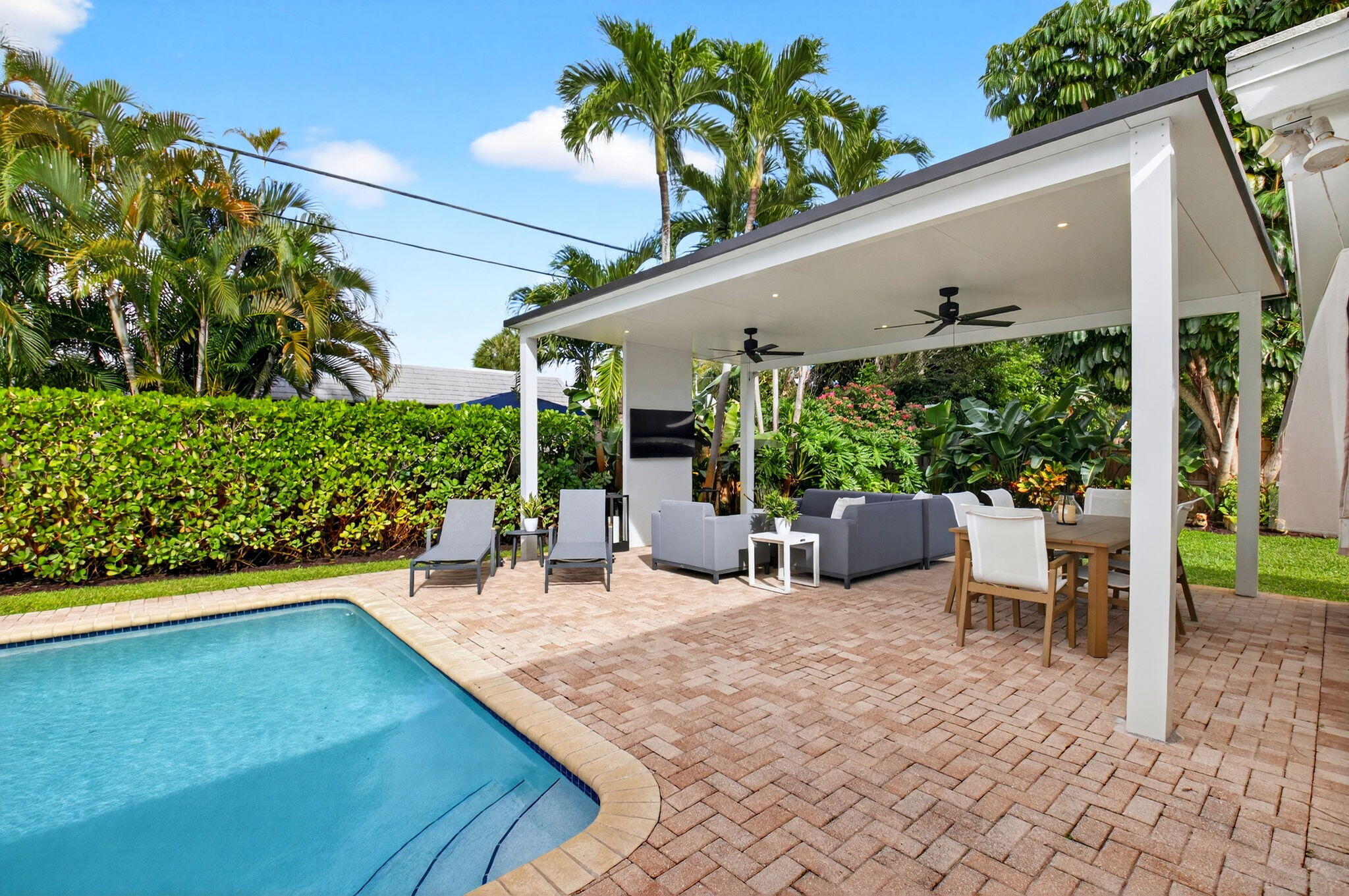 525 Sunset Road