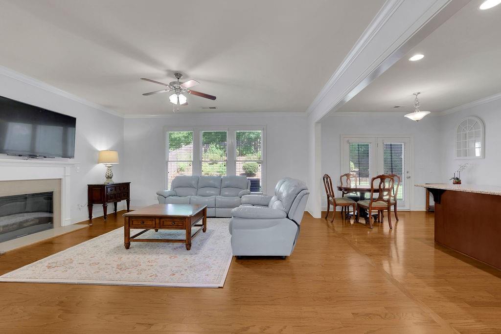 3401 Lake McGinnis Drive