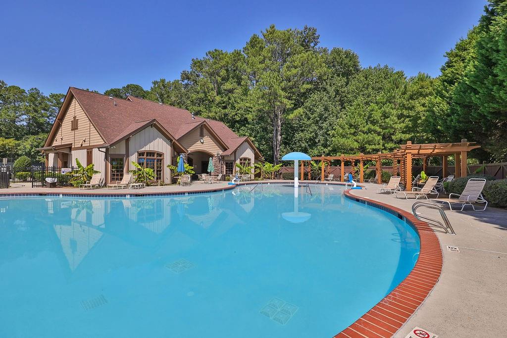 3401 Lake McGinnis Drive