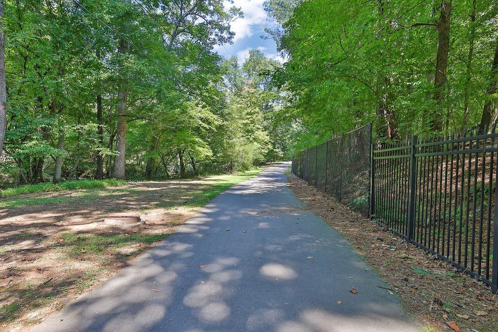 3401 Lake McGinnis Drive