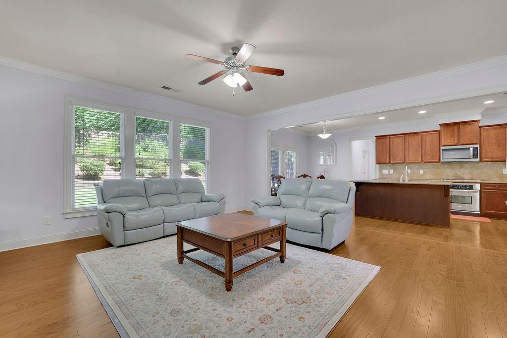3401 Lake McGinnis Drive