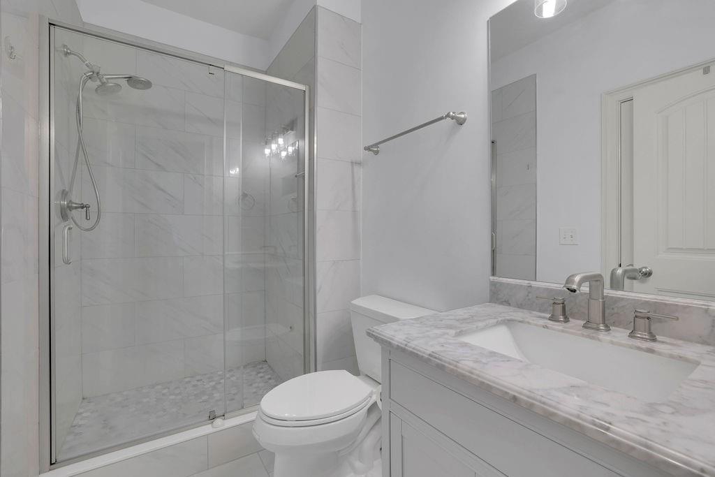 3401 Lake McGinnis Drive