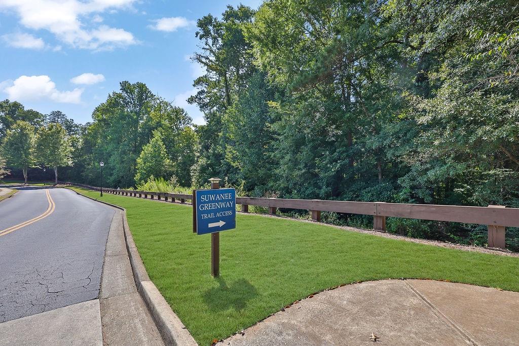 3401 Lake McGinnis Drive
